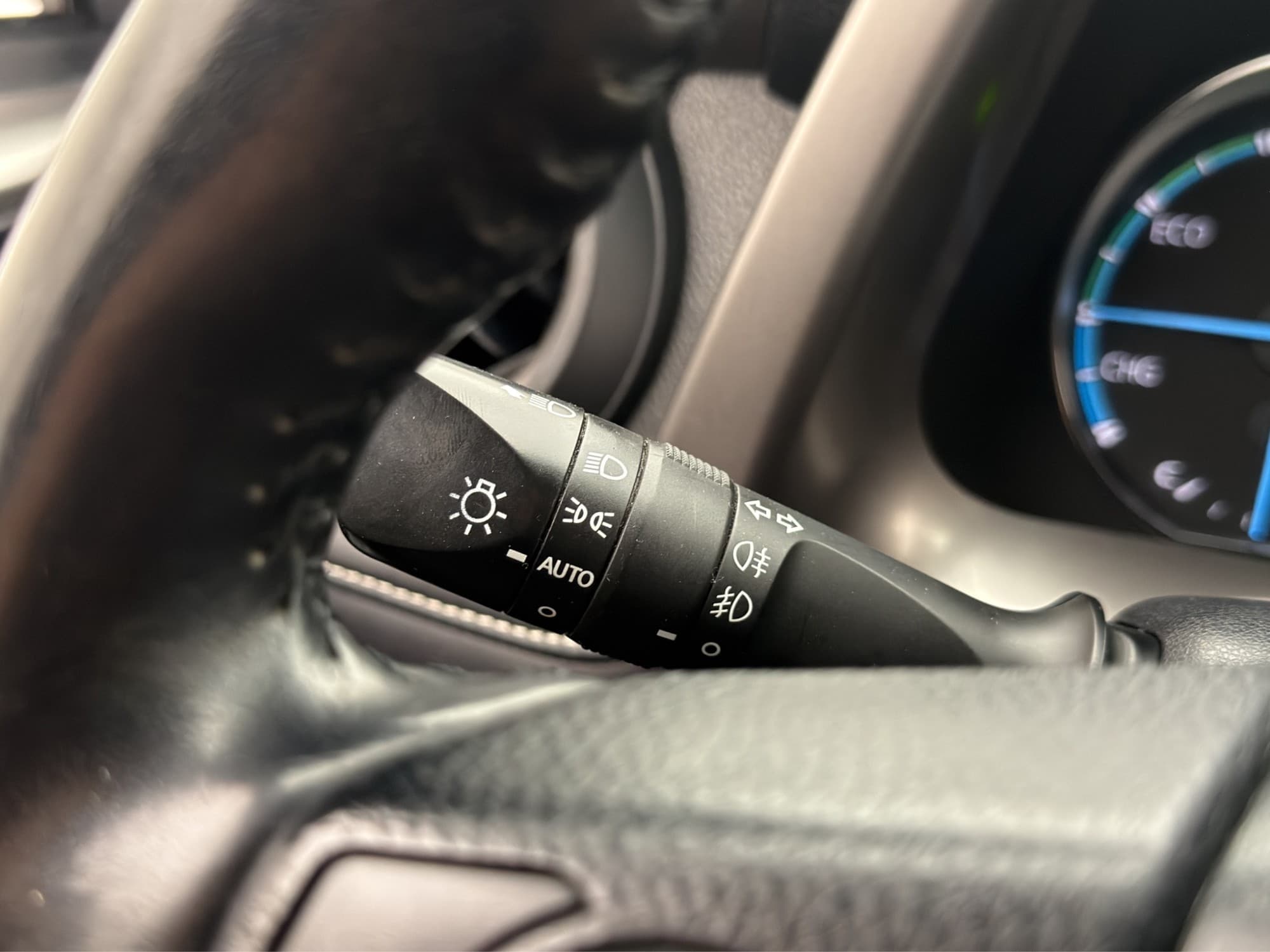 Toyota RAV4 Hybrid 2.5 Dual VVT-i AWD-i E-CVT, 197hp, 2017