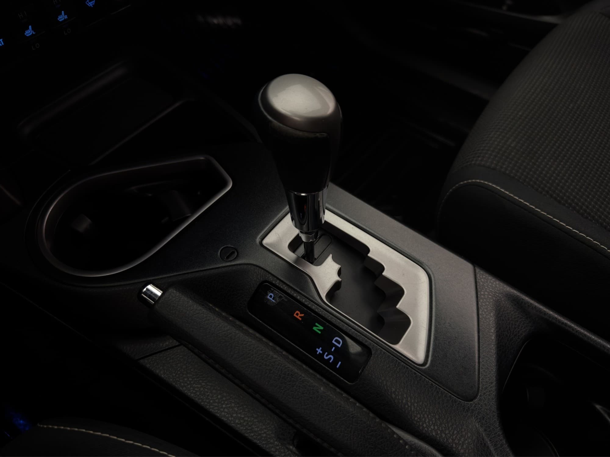 Toyota RAV4 Hybrid 2.5 Dual VVT-i AWD-i E-CVT, 197hp, 2017