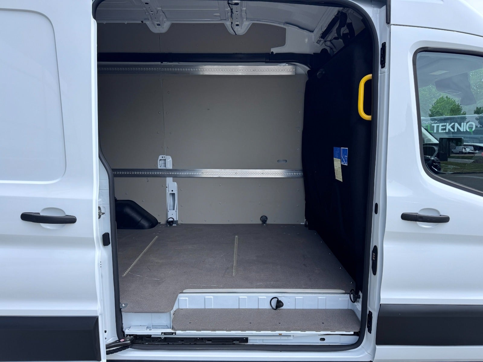 Ford E-Transit 350 Karosseri Cab, 184hk, 2022