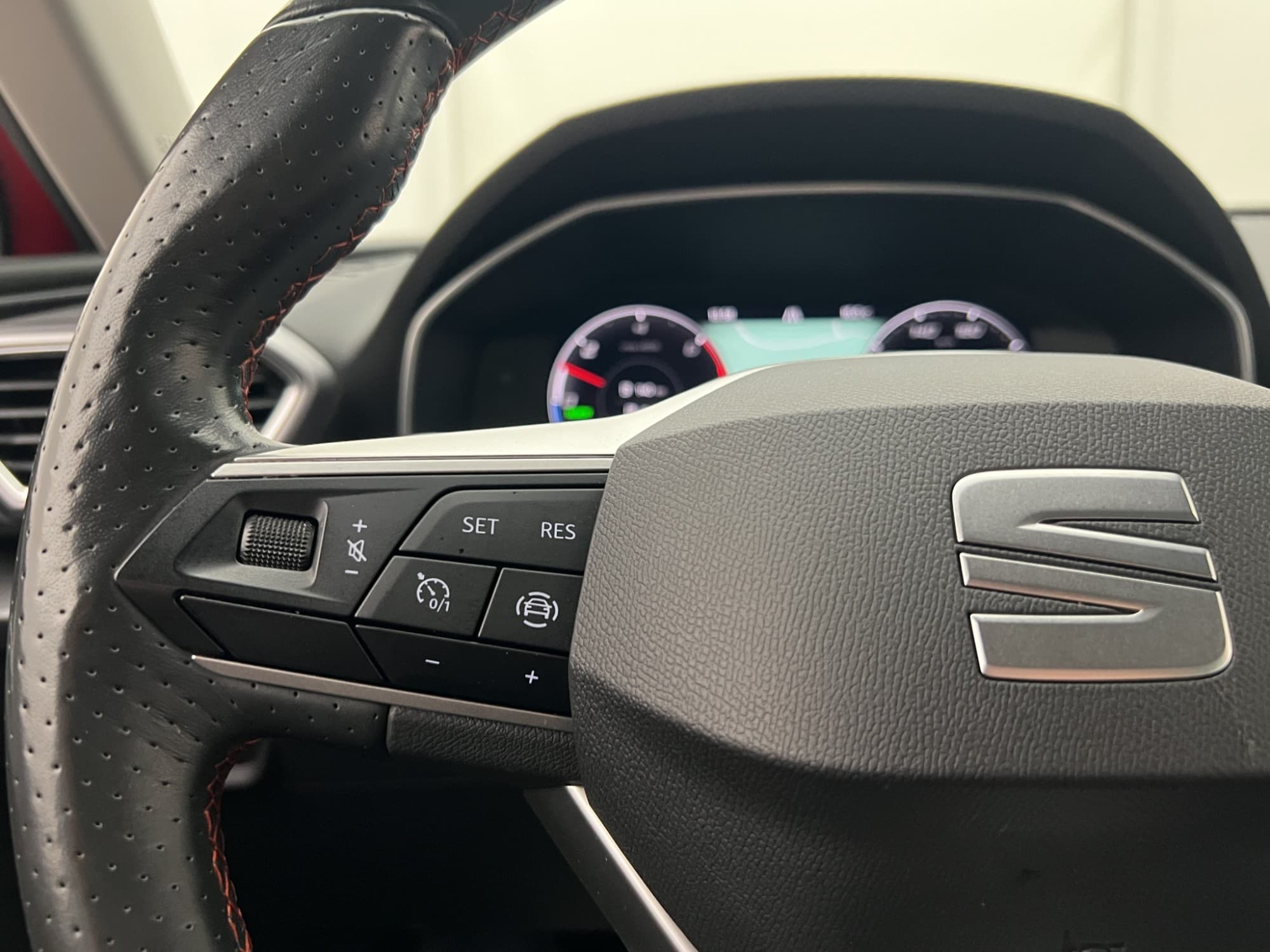 SEAT Leon e-Hybrid DSG Sequential, 6-trins, 204ps, 2022
