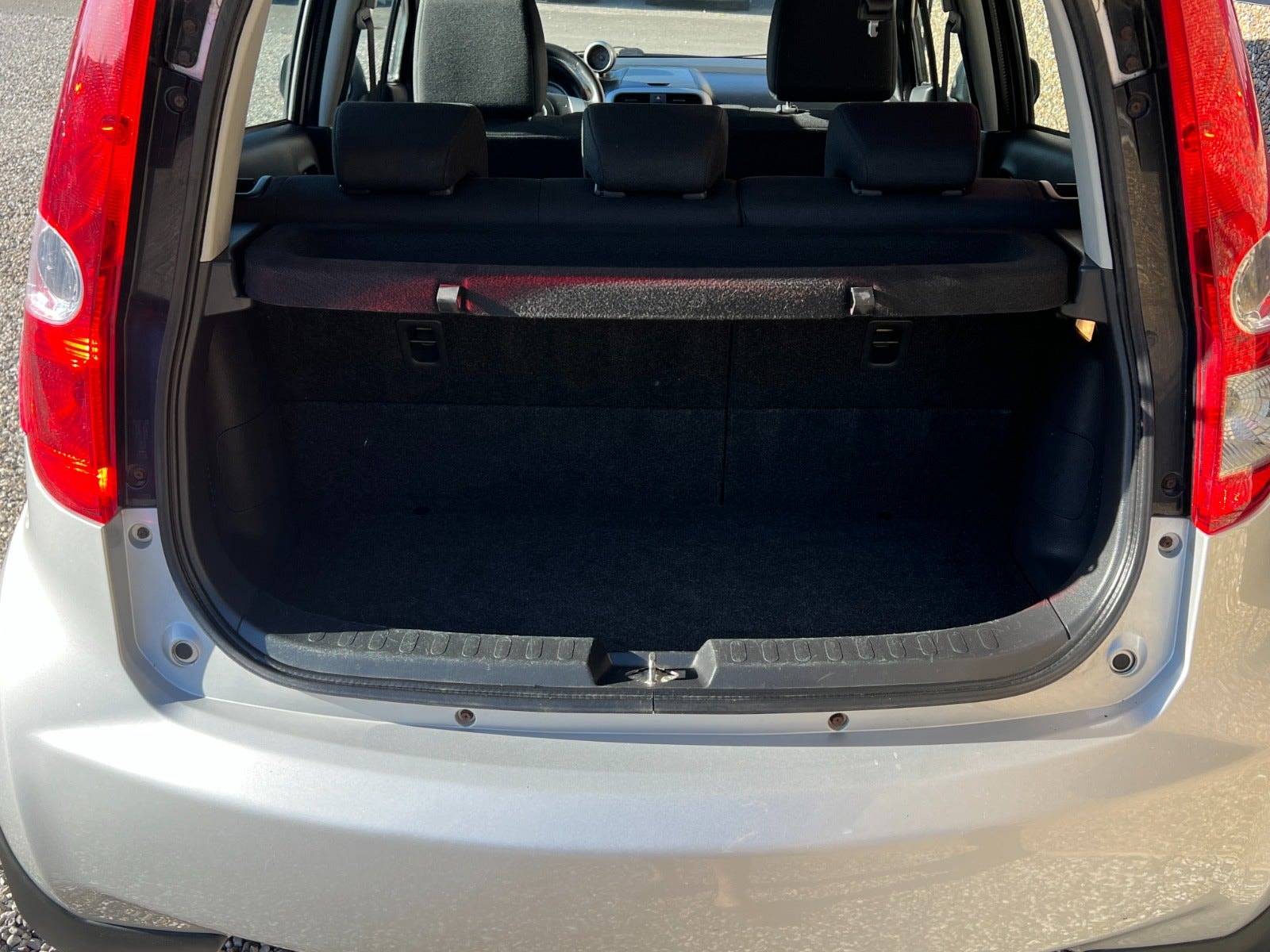 Suzuki Splash 1.2 DOHC 16V VVT Automatic, 94hp, 2011