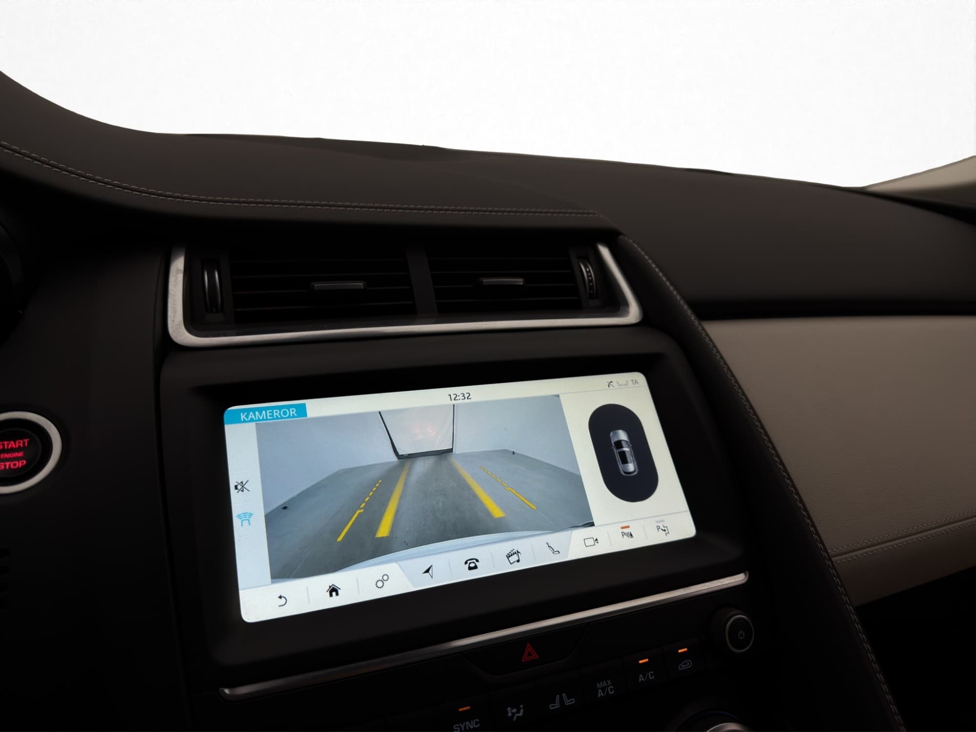 Jaguar E-Pace P250 AWD Automatic, 9-trins, 249ps, 2018