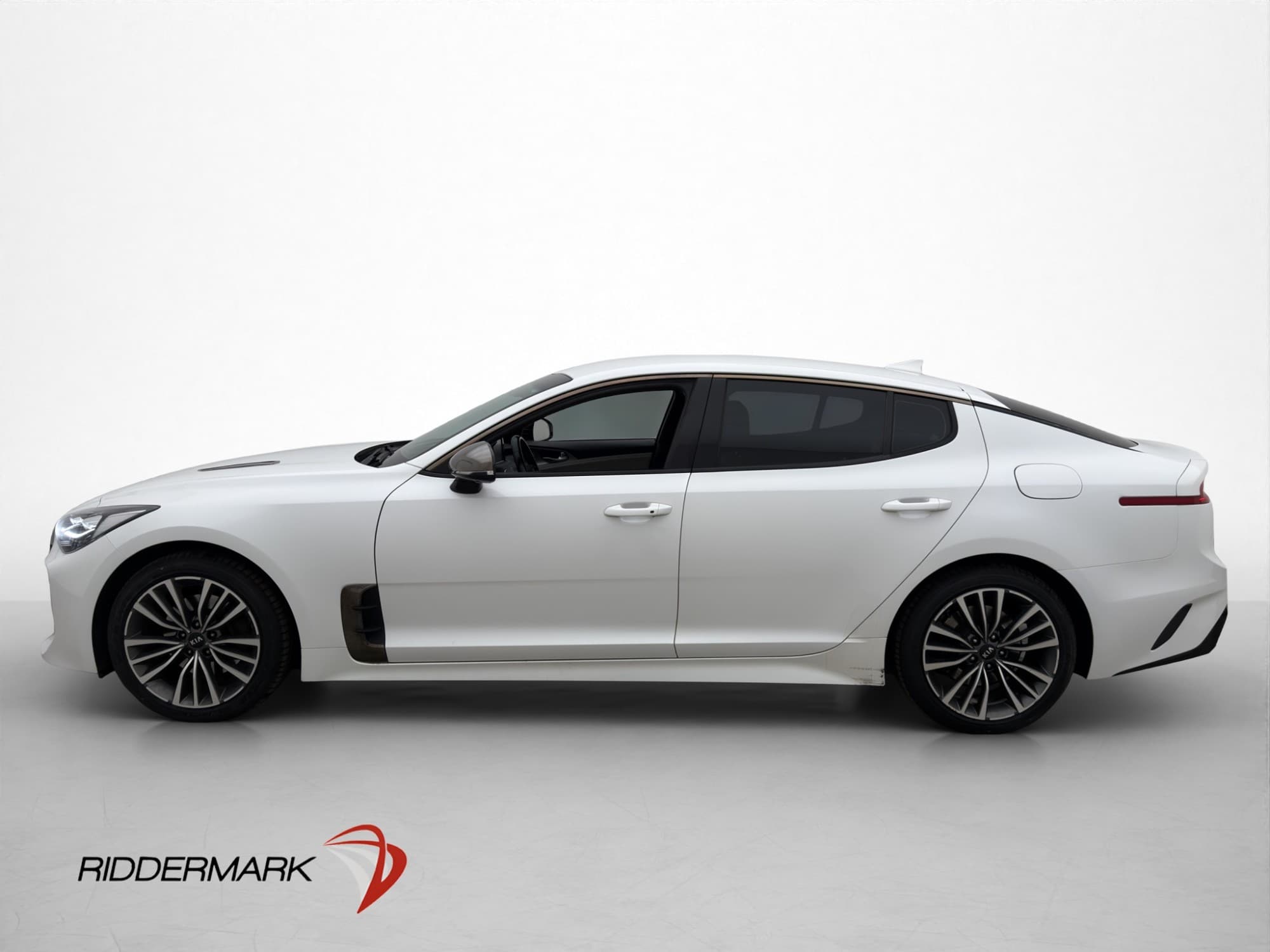 Kia Stinger 2.2 CRDi AWD Automatic, 8-trins, 200ps, 2018