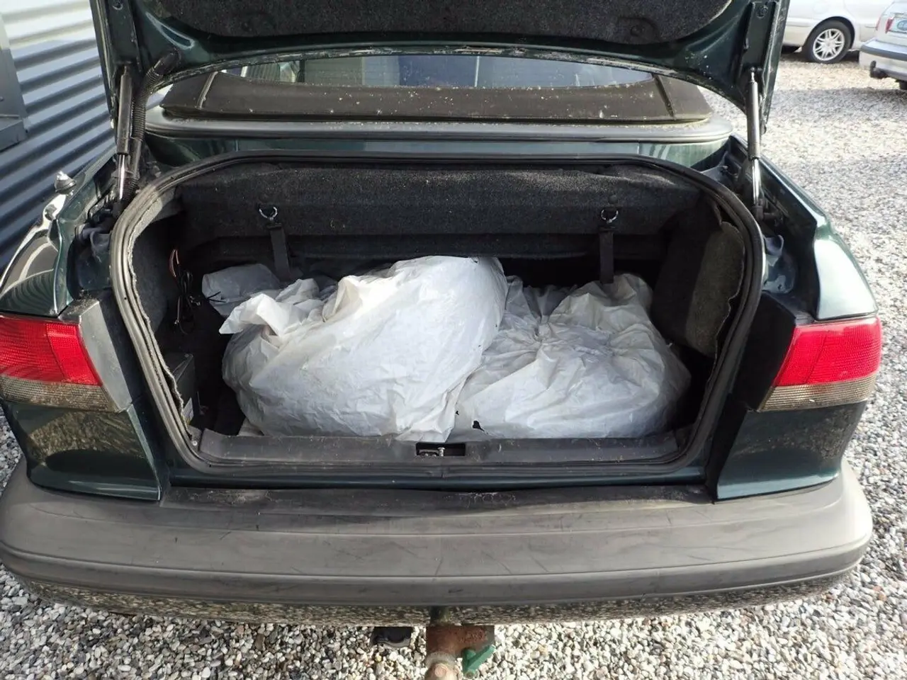 Saab 900 Convertible 2.5 V6 Automatic, 4-trins, 170ps, 1995