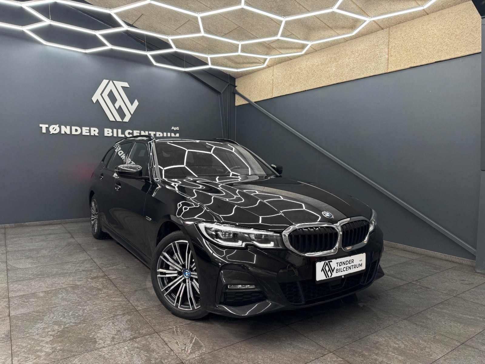 BMW 330e Touring Steptronic, 292hk, 2022