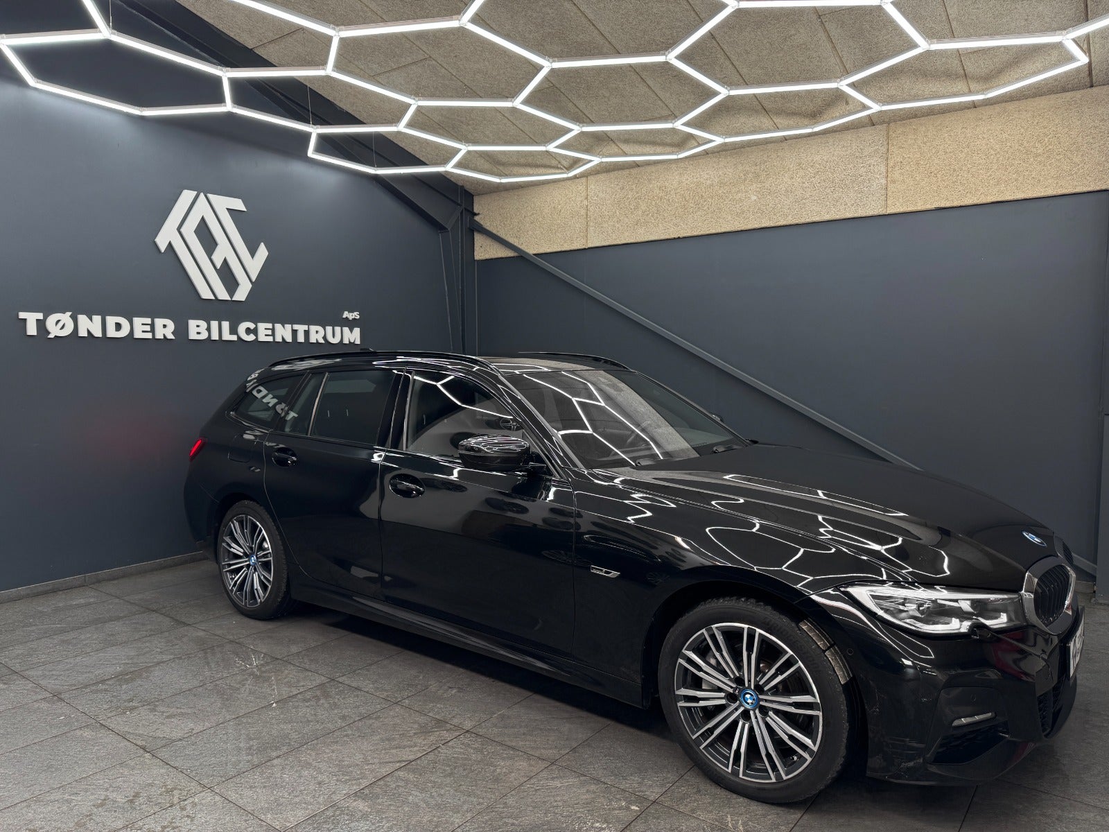 BMW 330e Touring Steptronic, 292hk, 2022