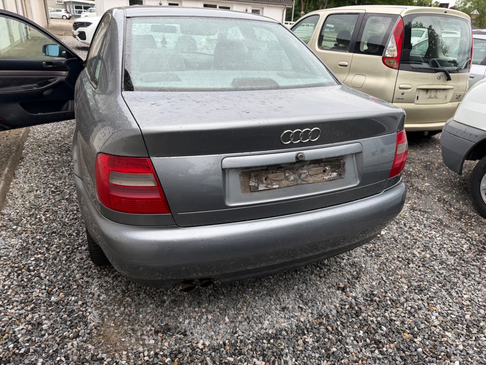 Audi A4 Sedan 1.8 T TipTronic, 5-trinn, 150hk, 1998