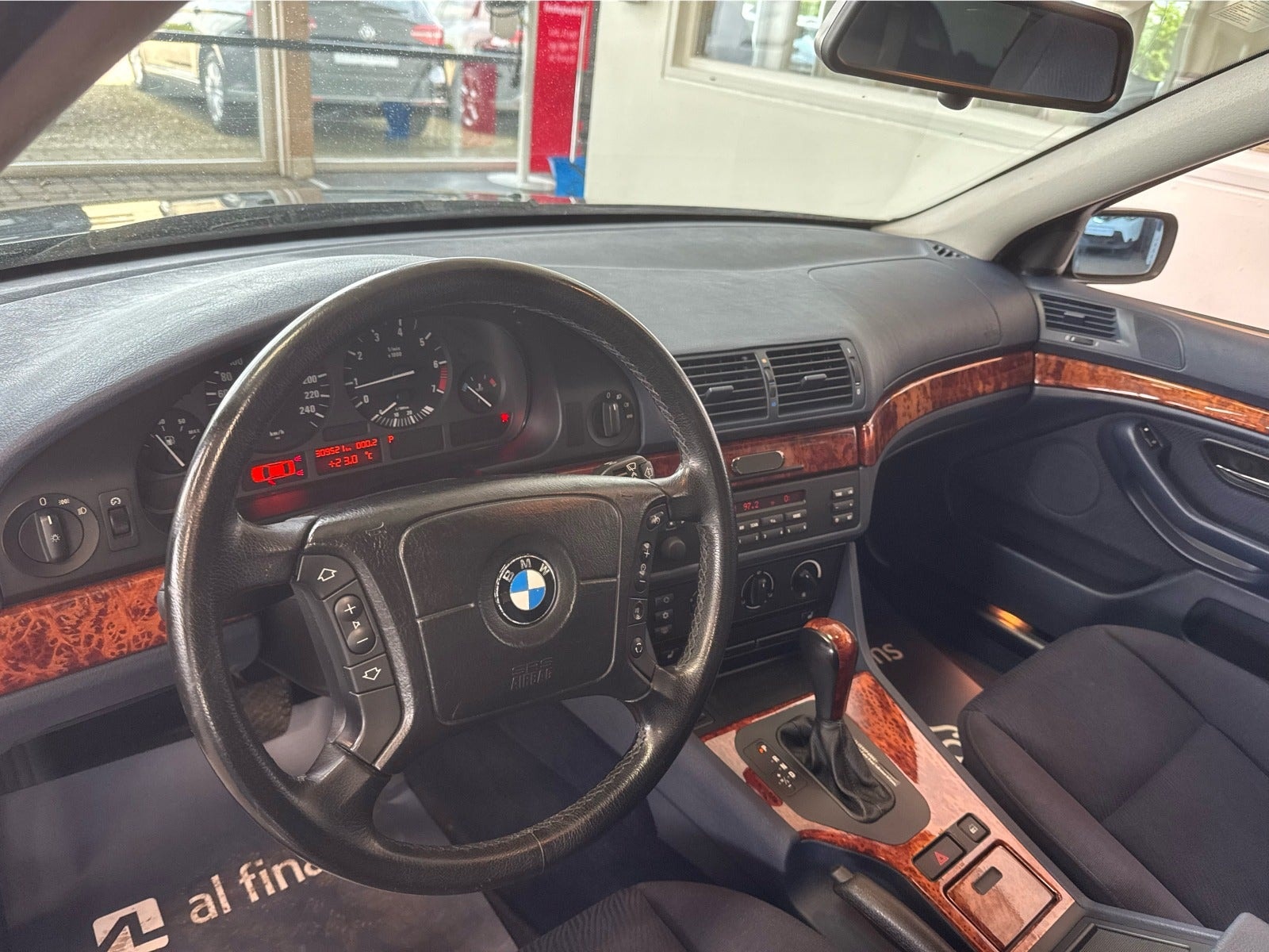 BMW 523i Sedan Automatic, 5-trins, 170ps, 1999