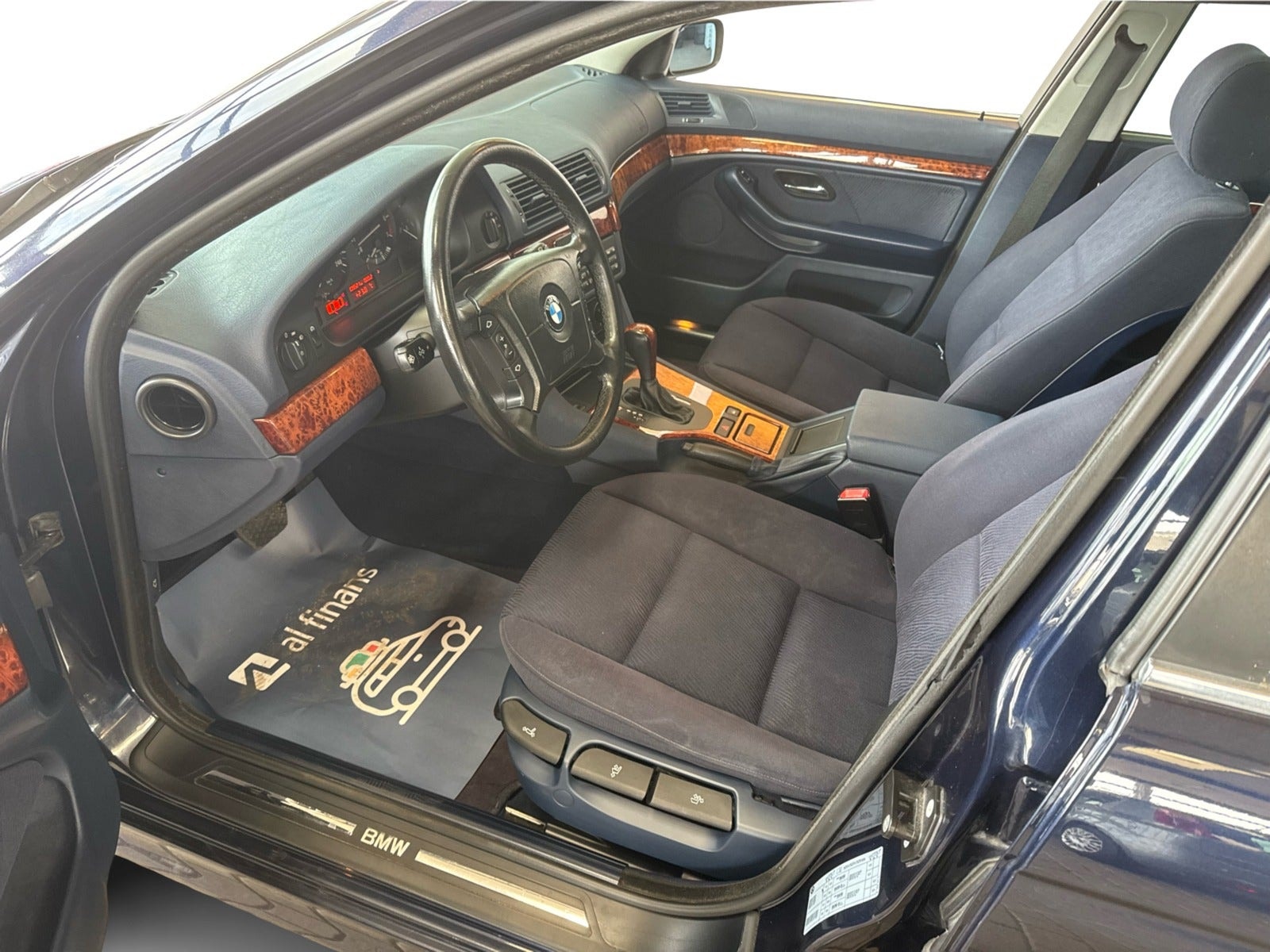 BMW 523i Sedan Automatic, 5-trins, 170ps, 1999