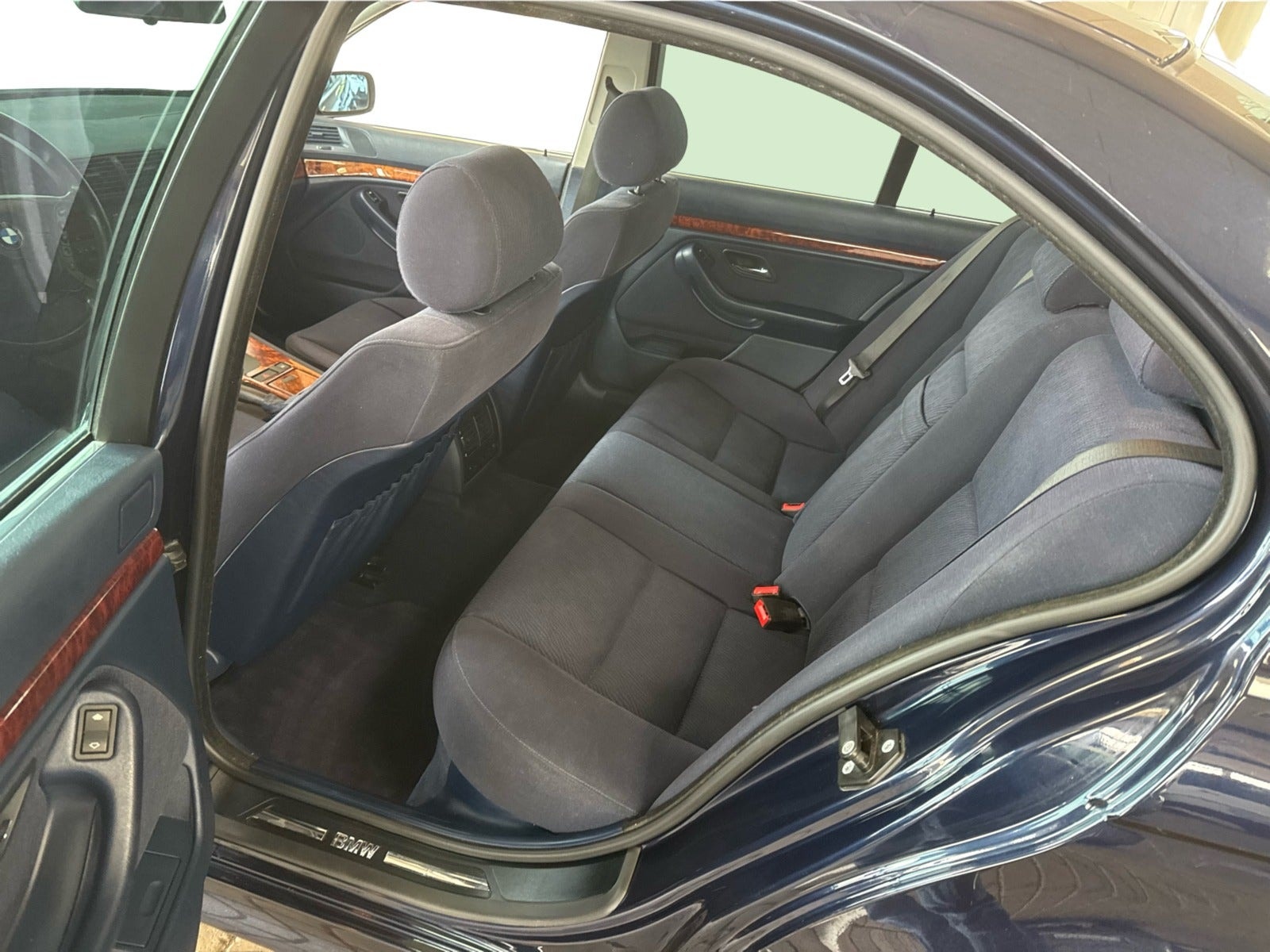BMW 523i Sedan Automatic, 5-trins, 170ps, 1999