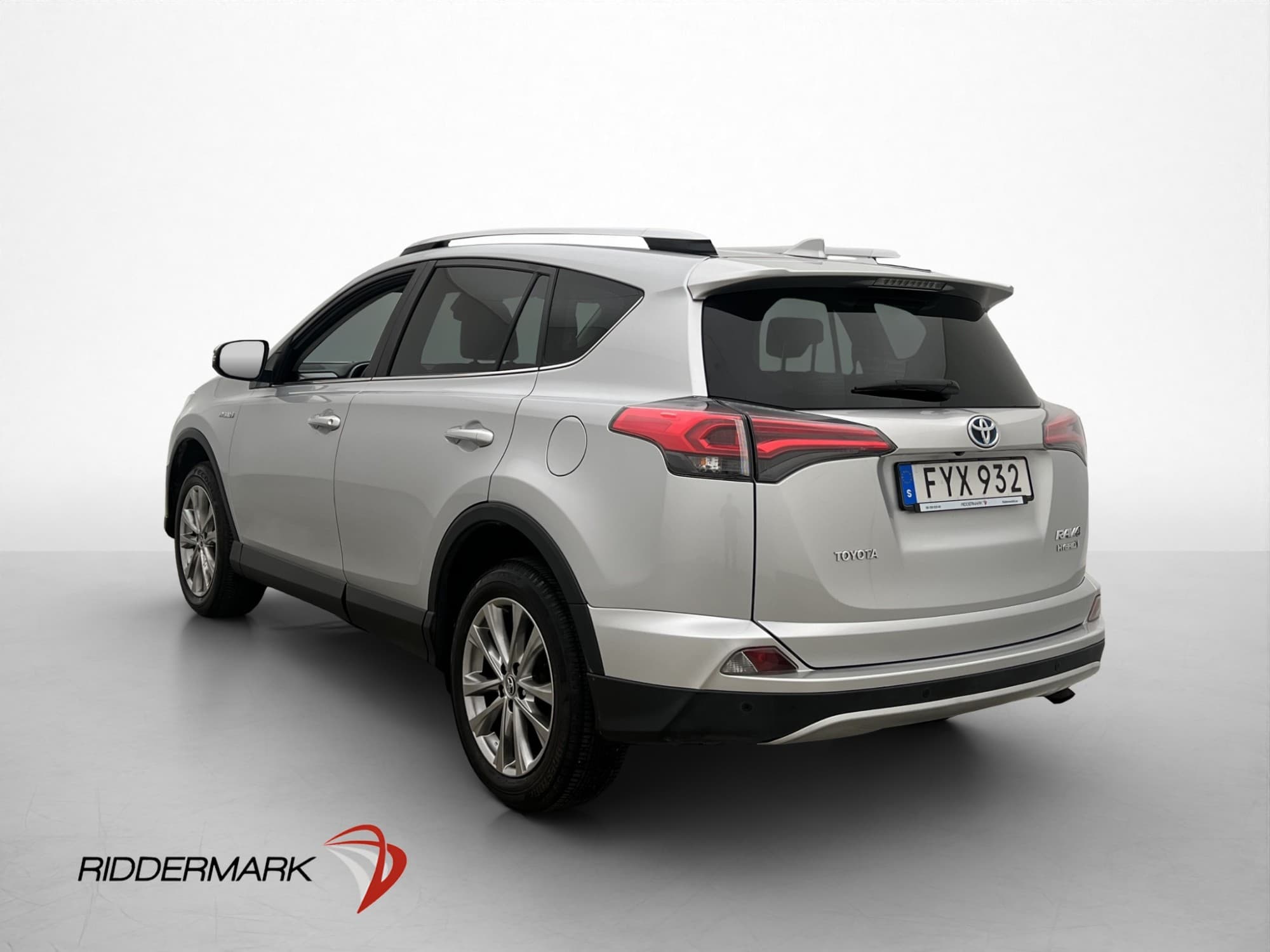 Toyota RAV4 Hybrid 2.5 Dual VVT-i AWD-i E-CVT, 197hp, 2016
