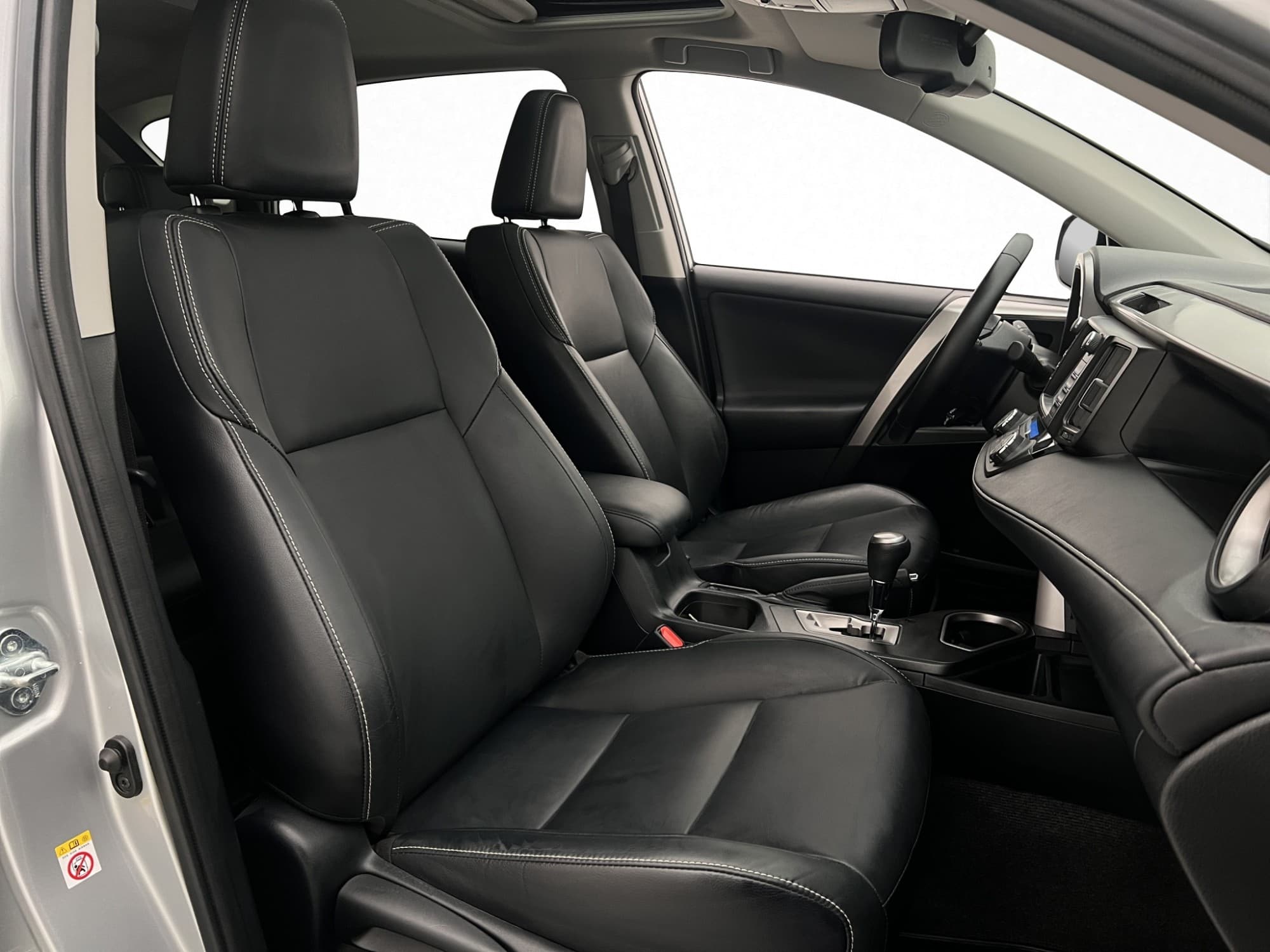 Toyota RAV4 Hybrid 2.5 Dual VVT-i AWD-i E-CVT, 197hp, 2016