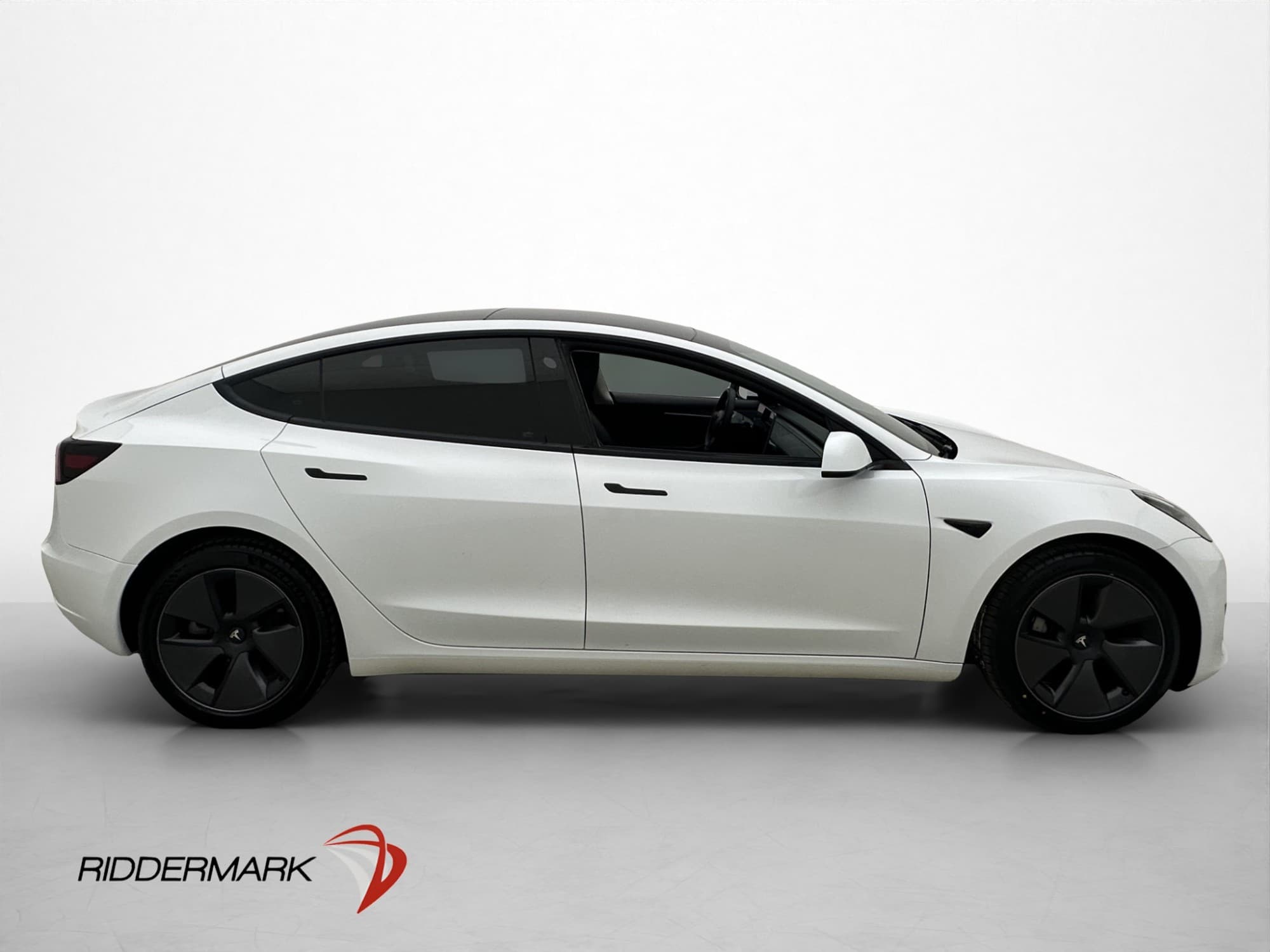 Tesla Model 3 Standard Range, 283ps, 2023