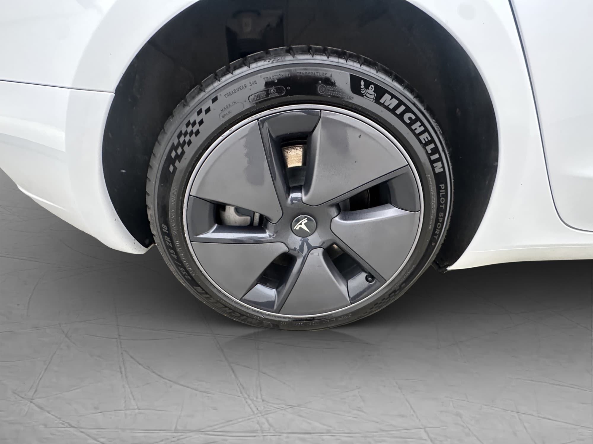 Tesla Model 3 Standard Range, 283ps, 2023