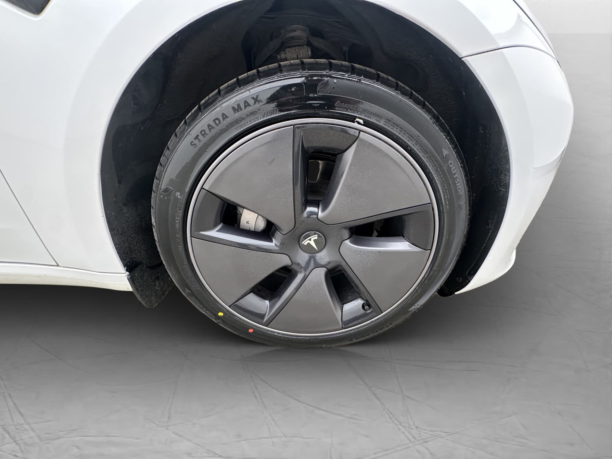 Tesla Model 3 Standard Range, 283ps, 2023
