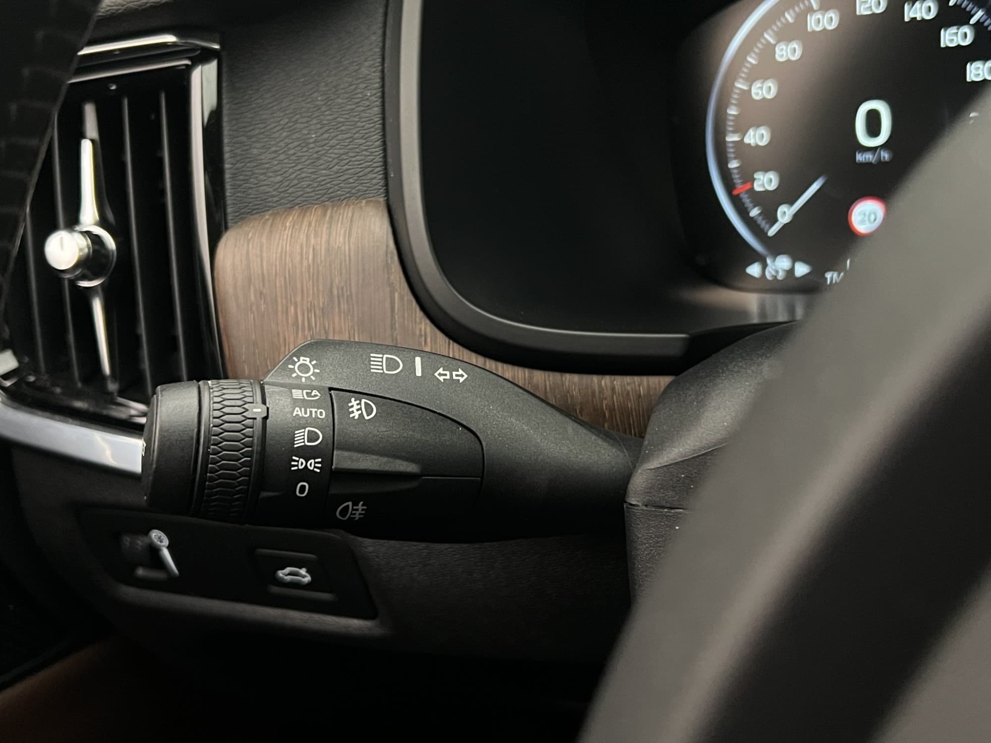 Volvo V90 Cross Country D4 AWD Geartronic, 8-trinn, 190hk, 2021