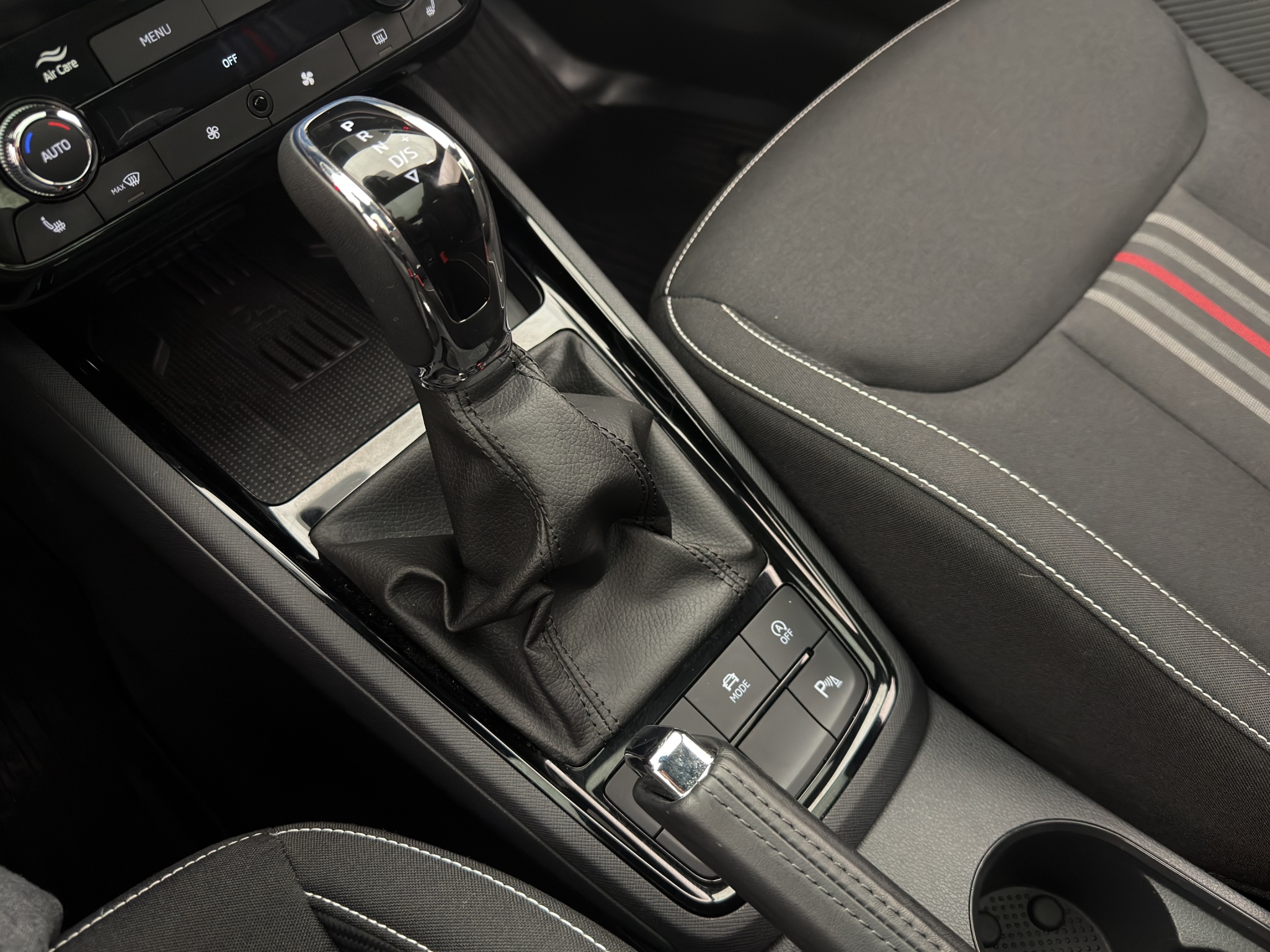 Škoda Kamiq 1.0 TSI DSG Sekventiell, 115hk, 2024