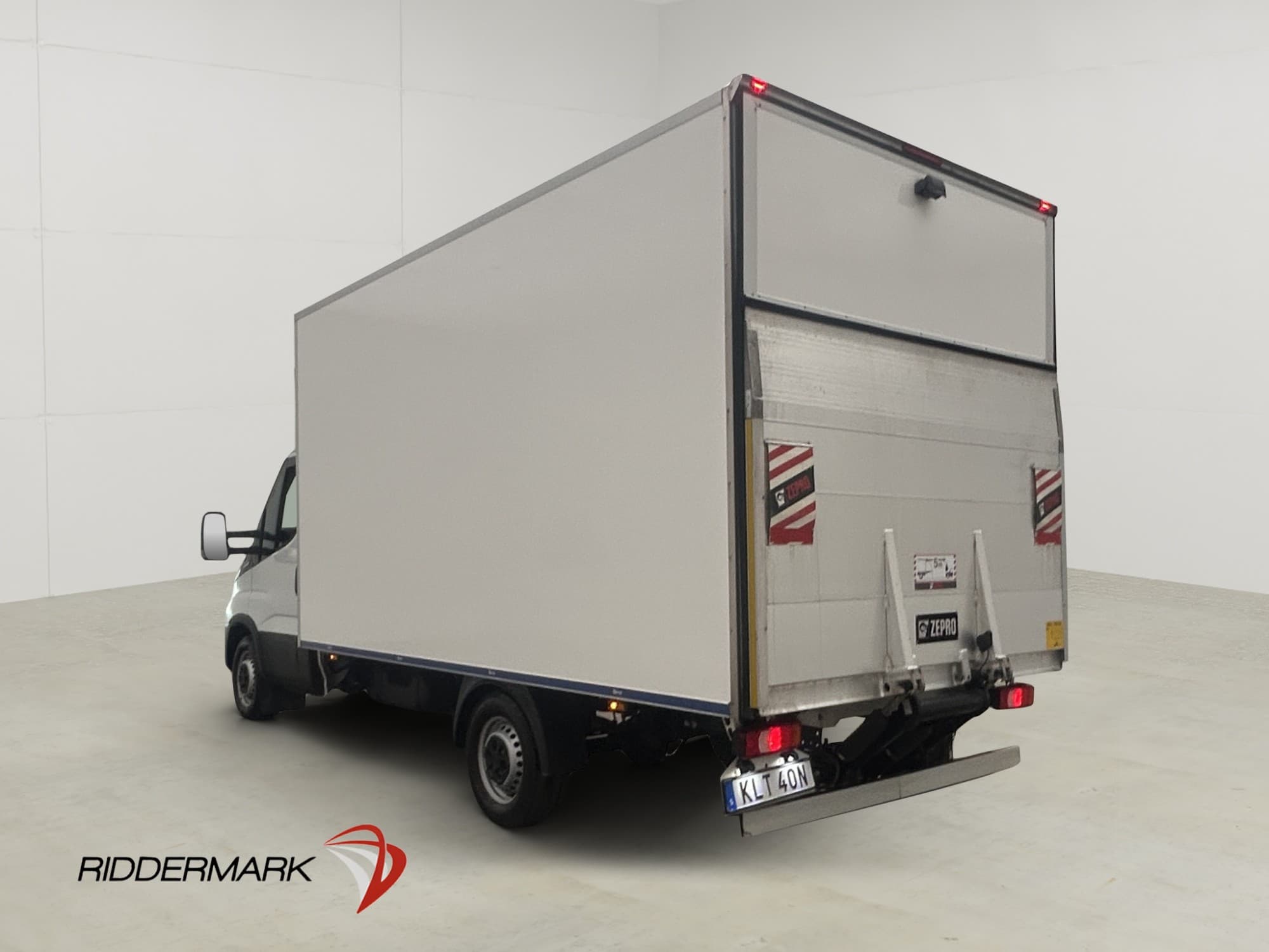Iveco Daily 35-160 Chassis Cab 2.3 JTD Hi-Matic, 156hp, 2022
