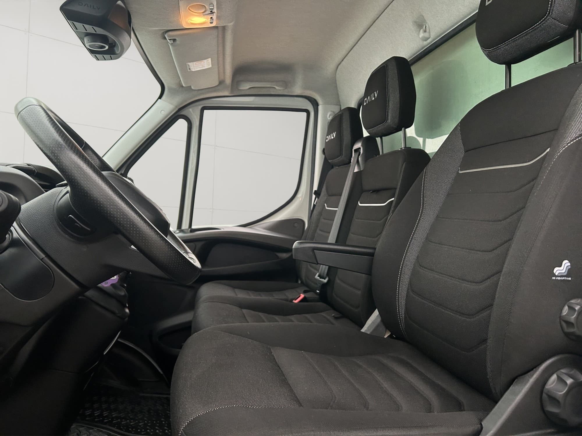 Iveco Daily 35-160 Chassis Cab 2.3 JTD Hi-Matic, 156hp, 2022