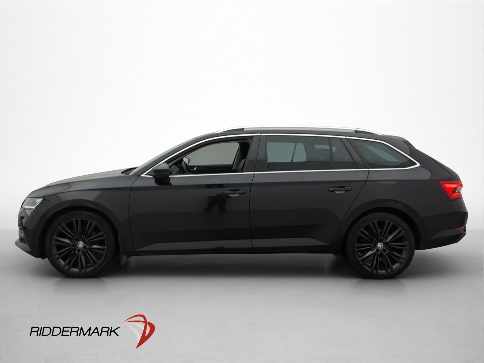 Škoda Superb iV Combi 1.4 TSI iV DSG Sequential, 218hp, 2020