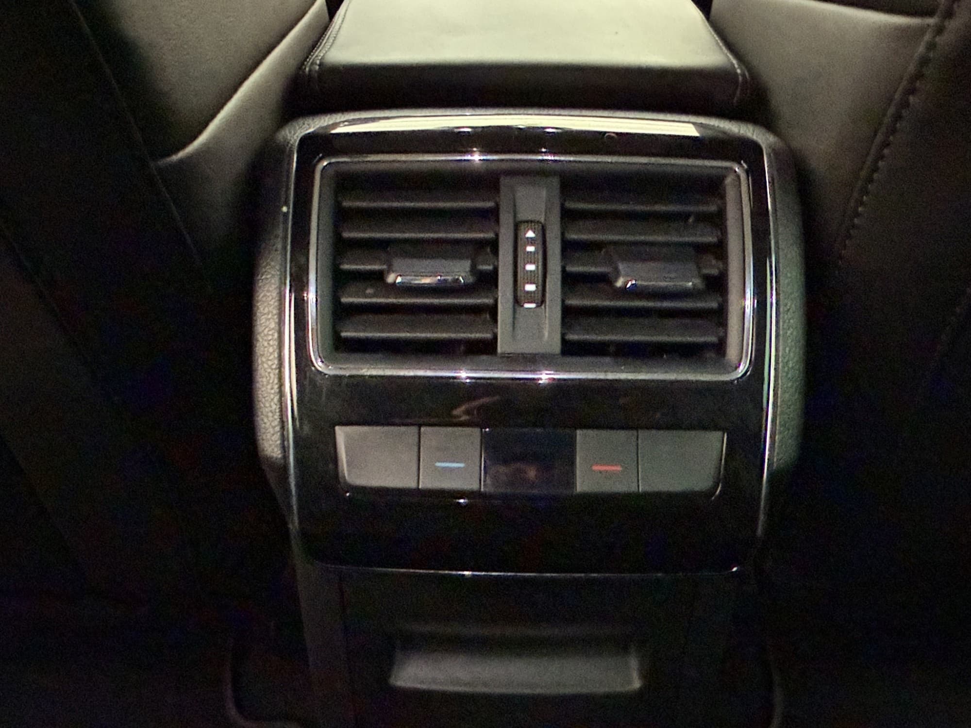 Škoda Superb iV Combi 1.4 TSI iV DSG Sequential, 218hp, 2020
