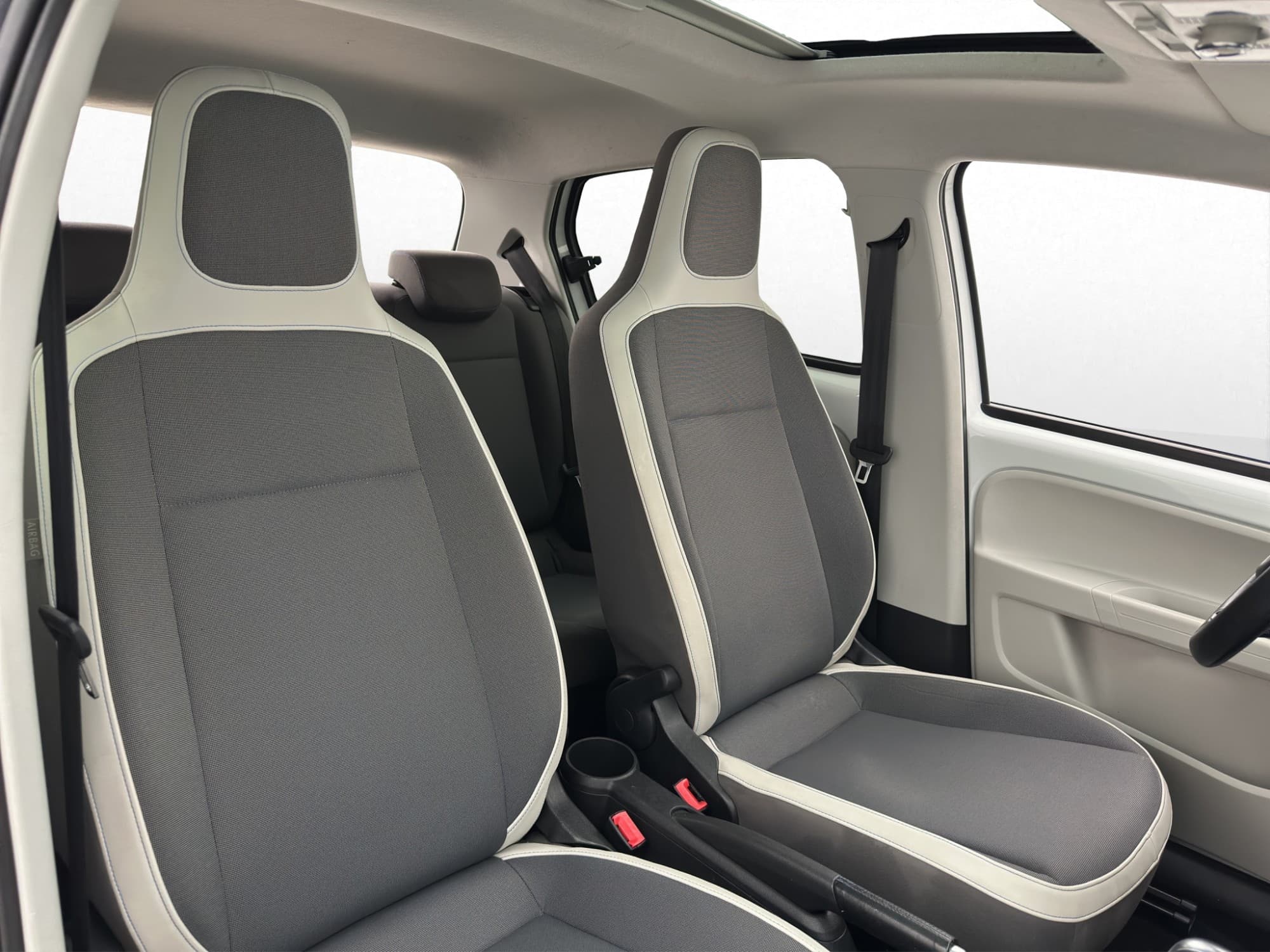 Volkswagen e-up!, 82ps, 2014