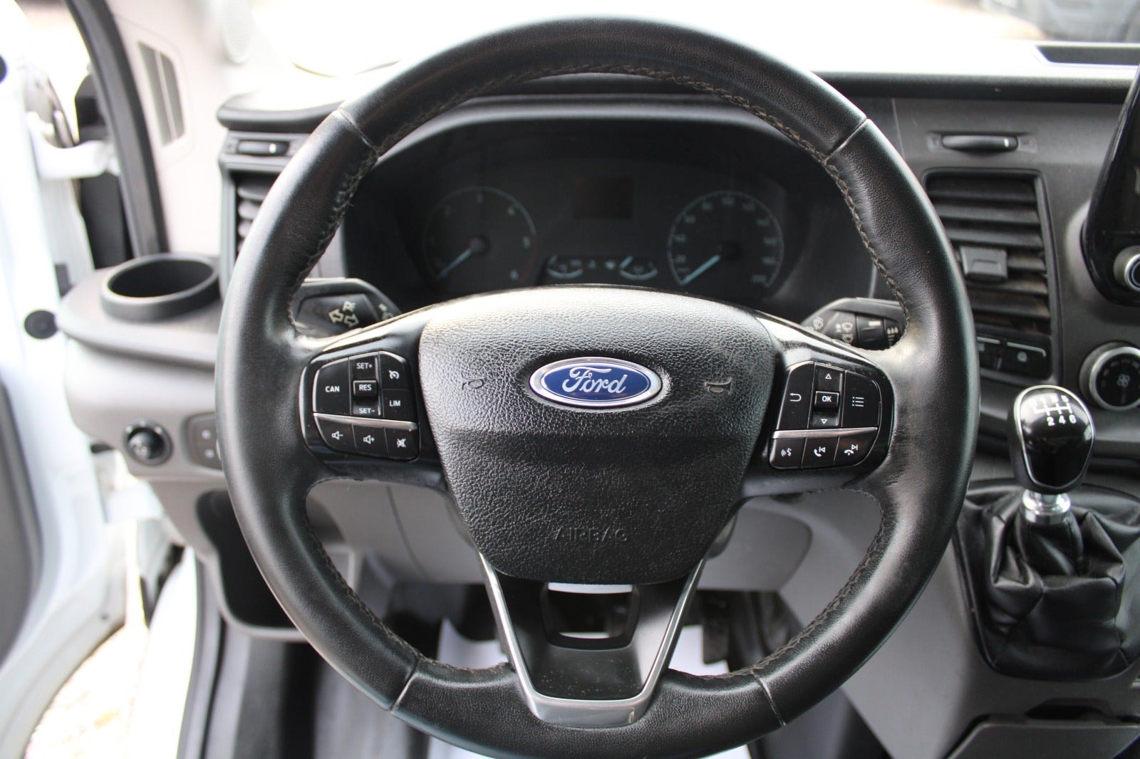 Ford Transit 350 Chassis Cab 2.0 EcoBlue Manual, 6-trins, 130ps, 2019