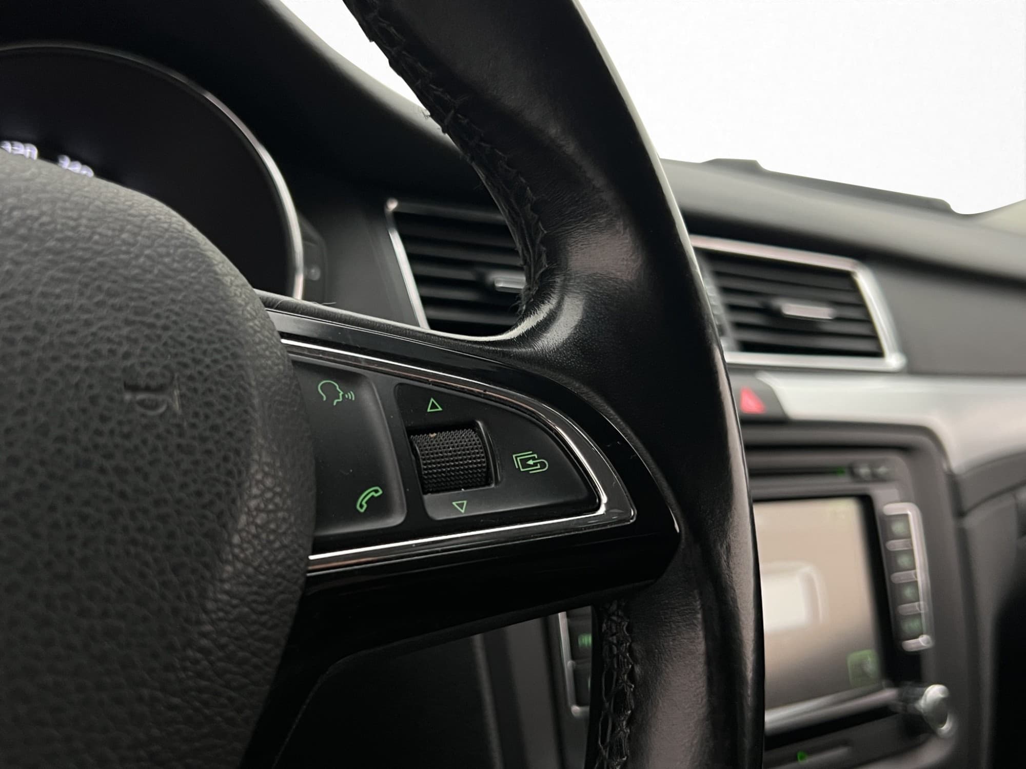Škoda Superb Combi 2.0 TDI 4x4 DSG Sequential, 6-trins, 170ps, 2015