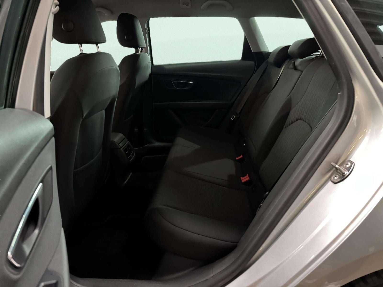 SEAT León ST 1.6 TDI DSG Sequential, 110hp, 2016