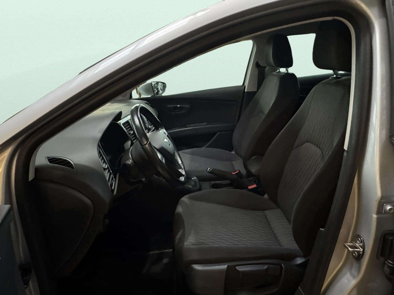 SEAT León ST 1.6 TDI DSG Sequential, 110hp, 2016