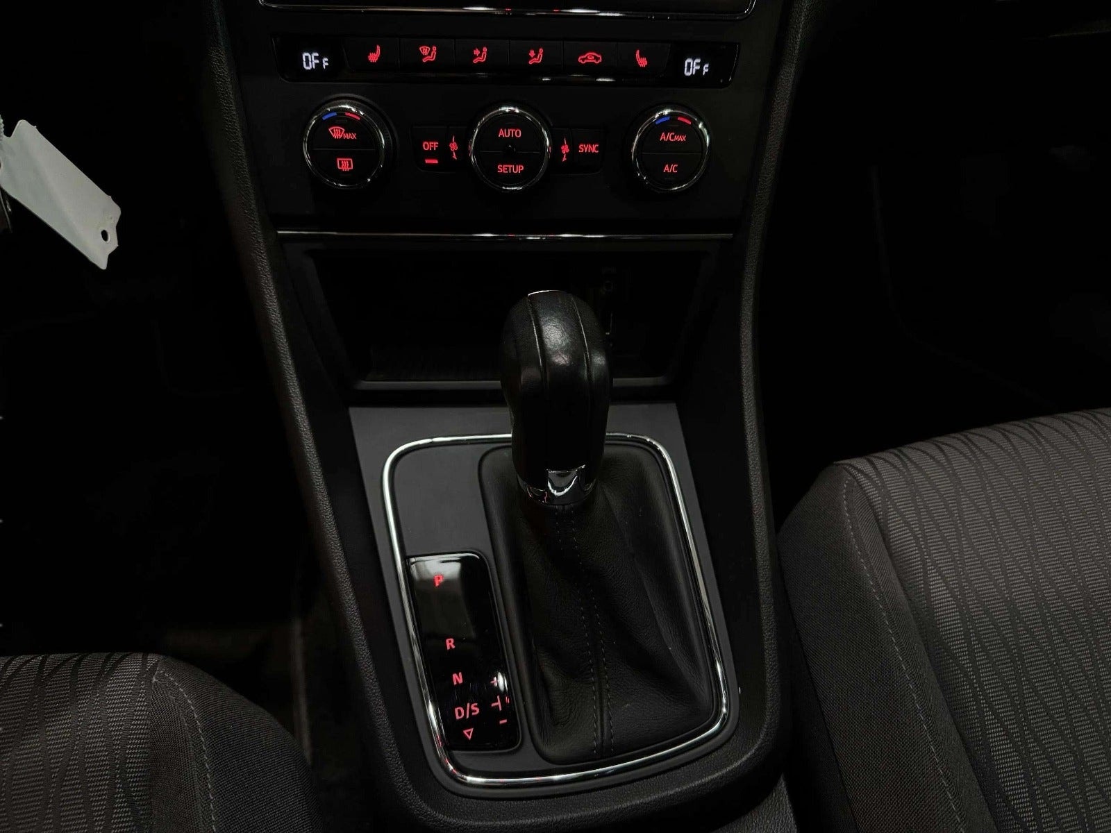 SEAT León ST 1.6 TDI DSG Sequential, 110hp, 2016