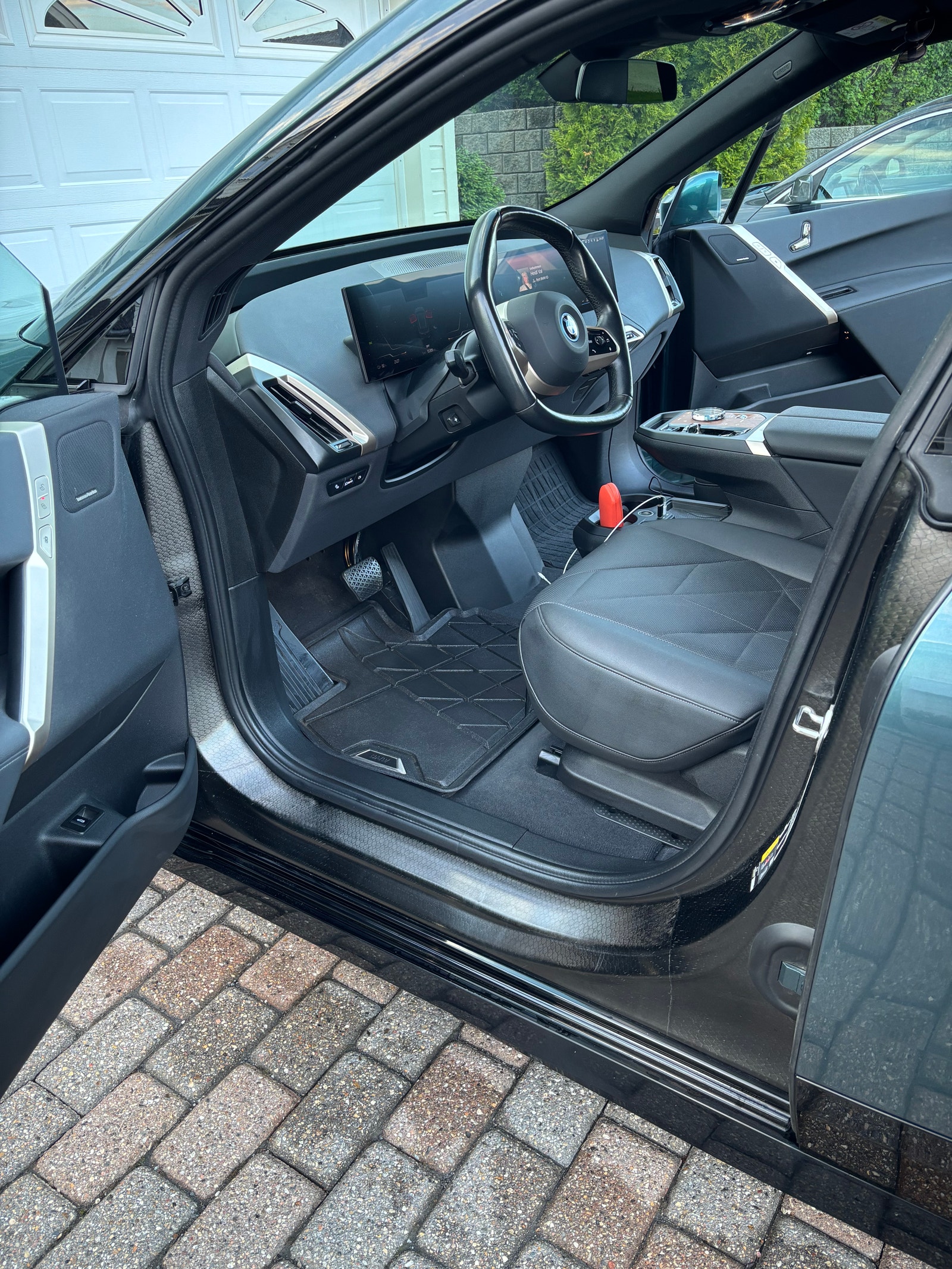 BMW iX xDrive40, 326ps, 2022