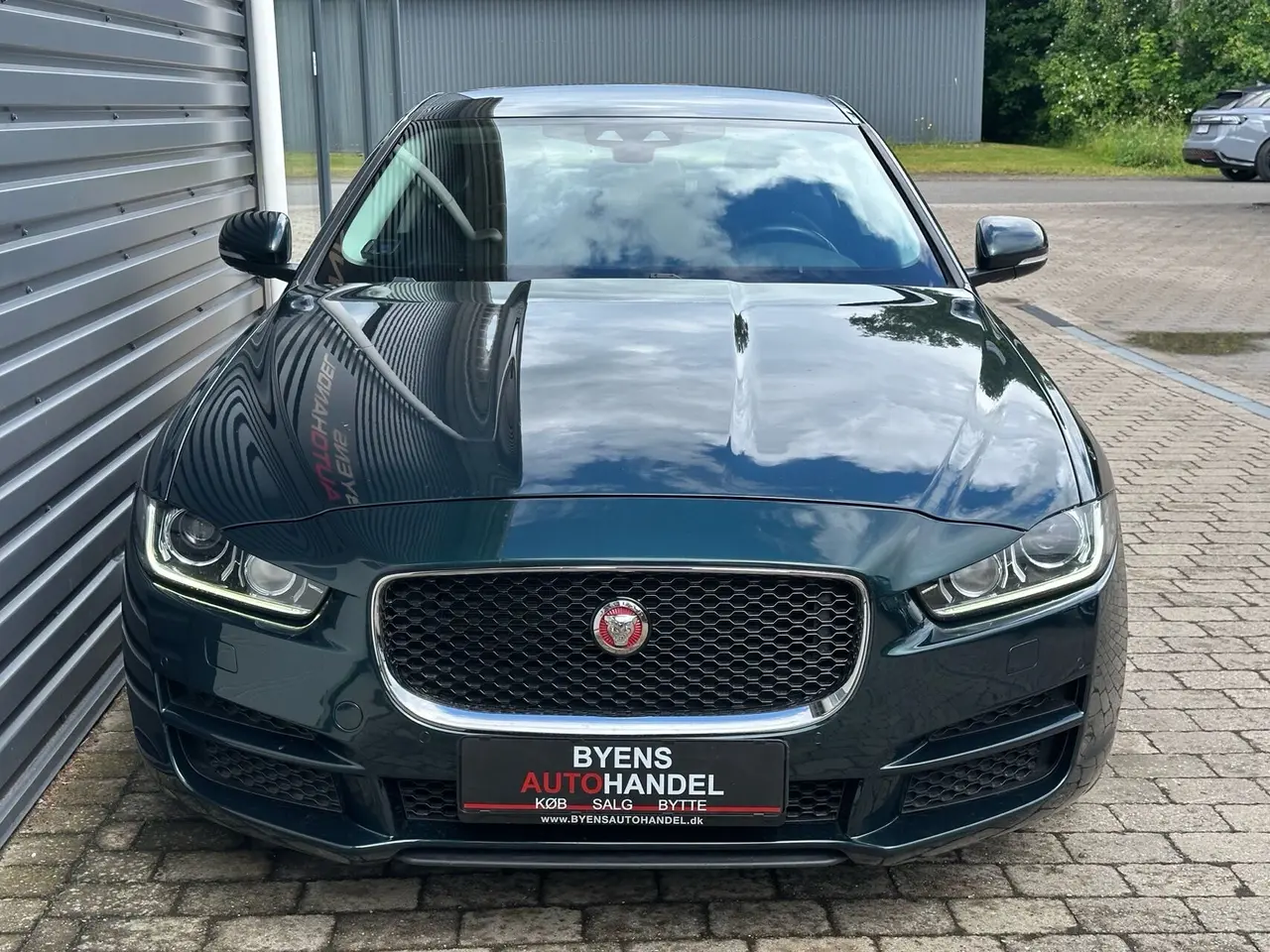 Jaguar XE 20d Automatic, 180hp, 2017