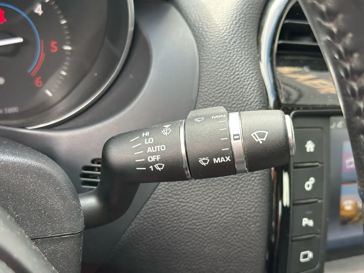 Jaguar XE 20d Automatic, 180hp, 2017