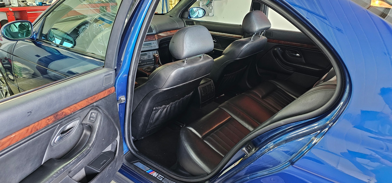 BMW M5 Sedan Manual, 400hp, 1999