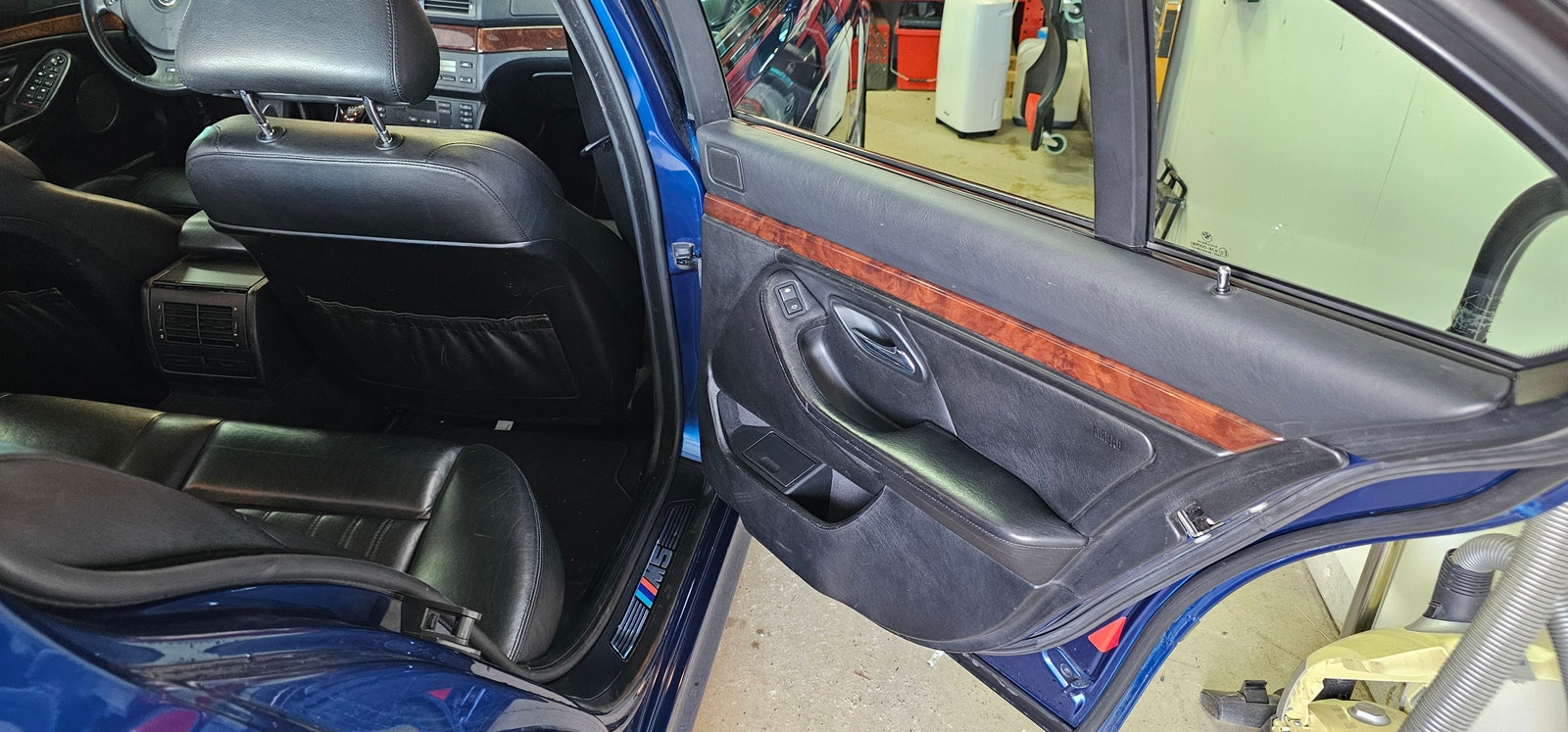 BMW M5 Sedan Manual, 400hp, 1999