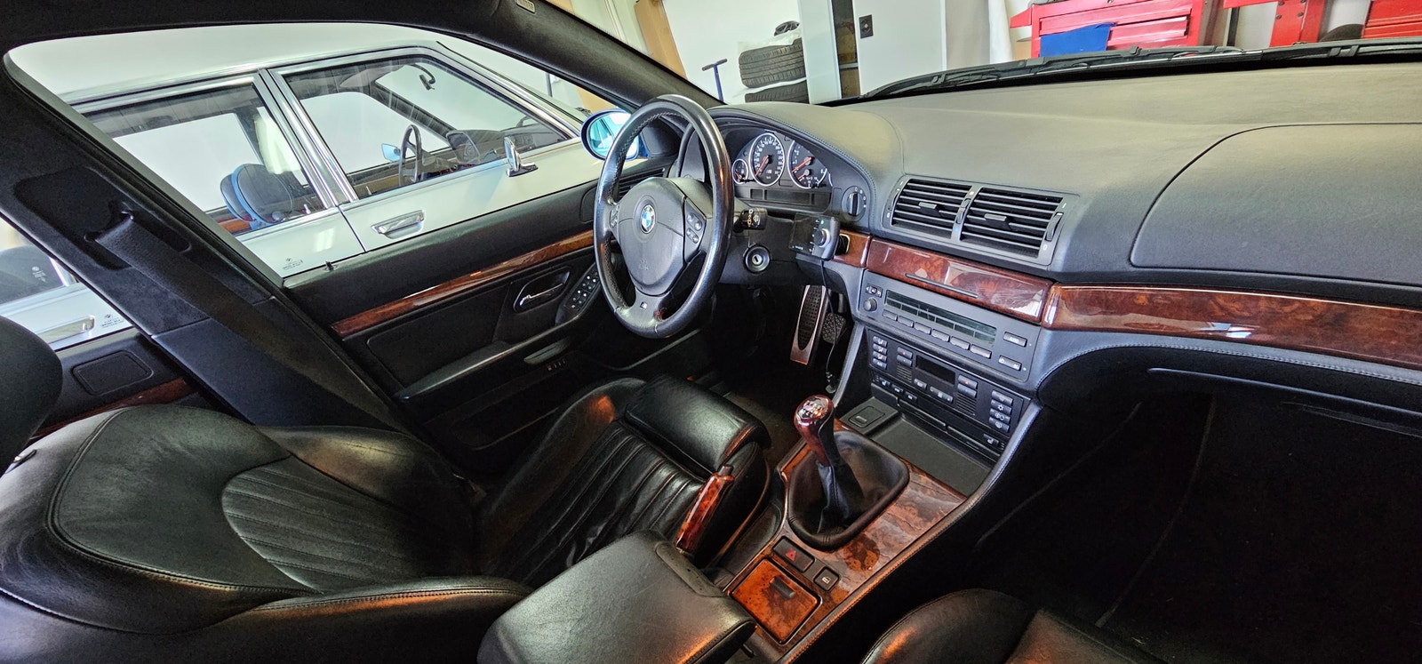 BMW M5 Sedan Manual, 400hp, 1999