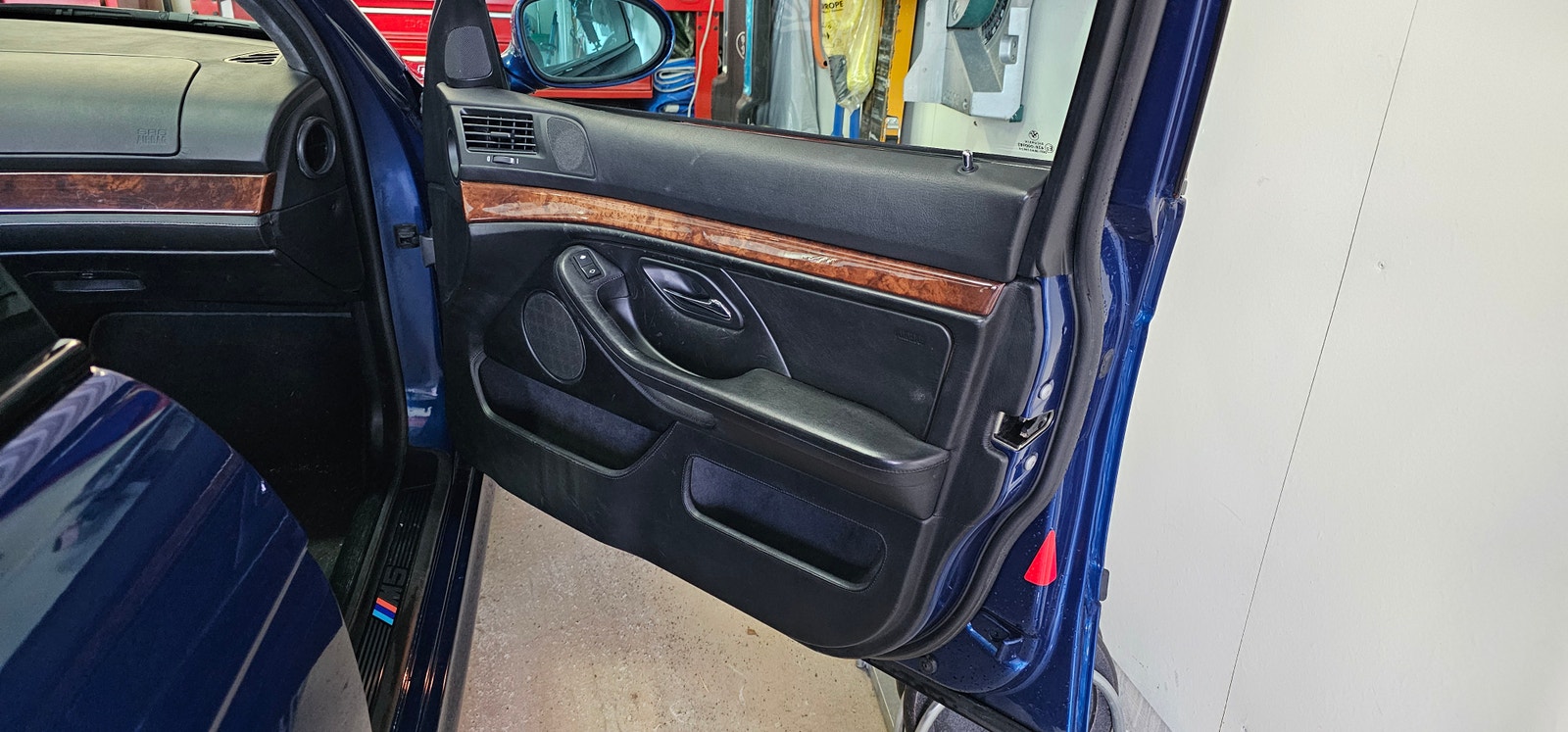 BMW M5 Sedan Manual, 400hp, 1999