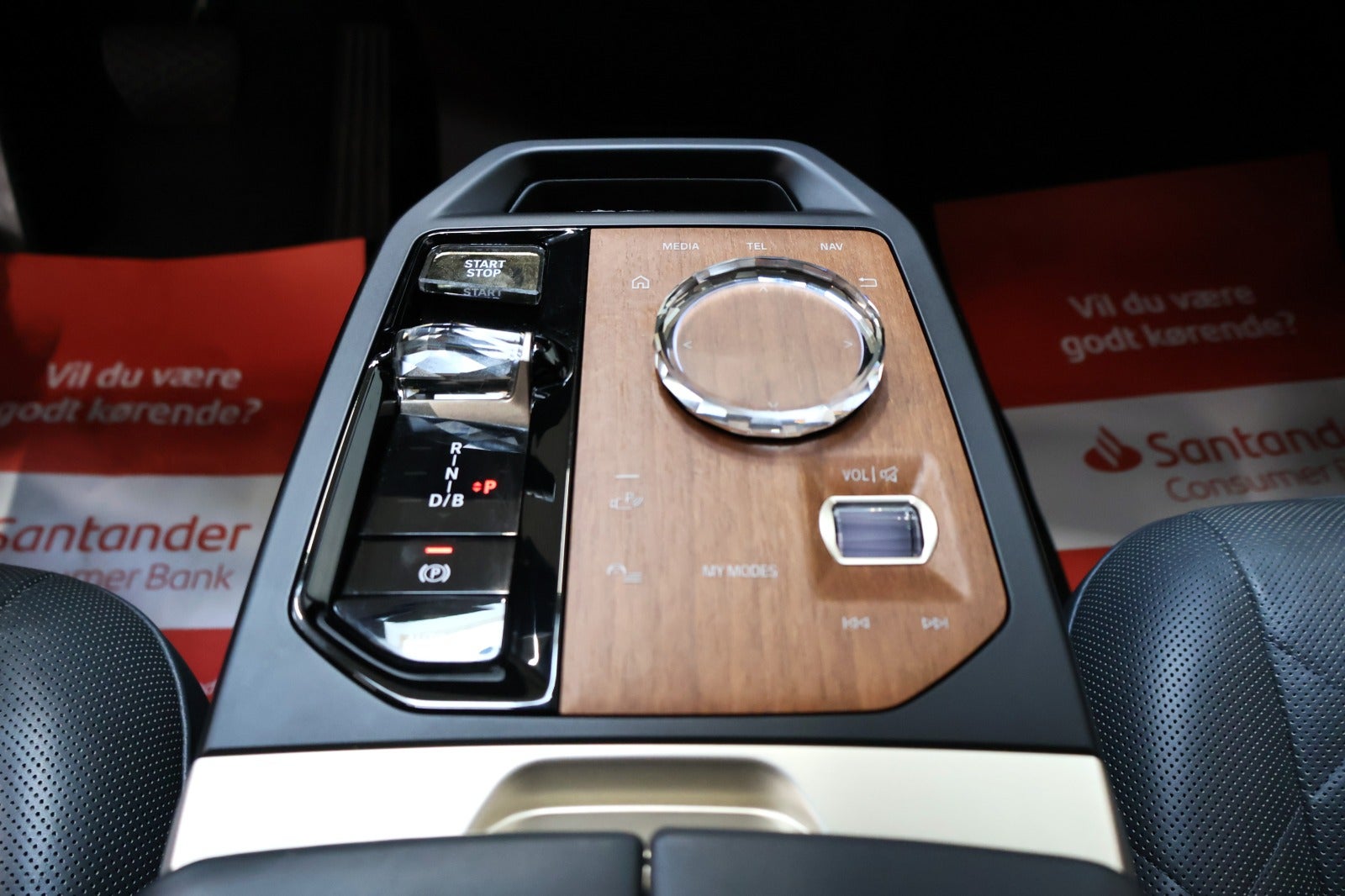 BMW iX xDrive40, 326hp, 2022