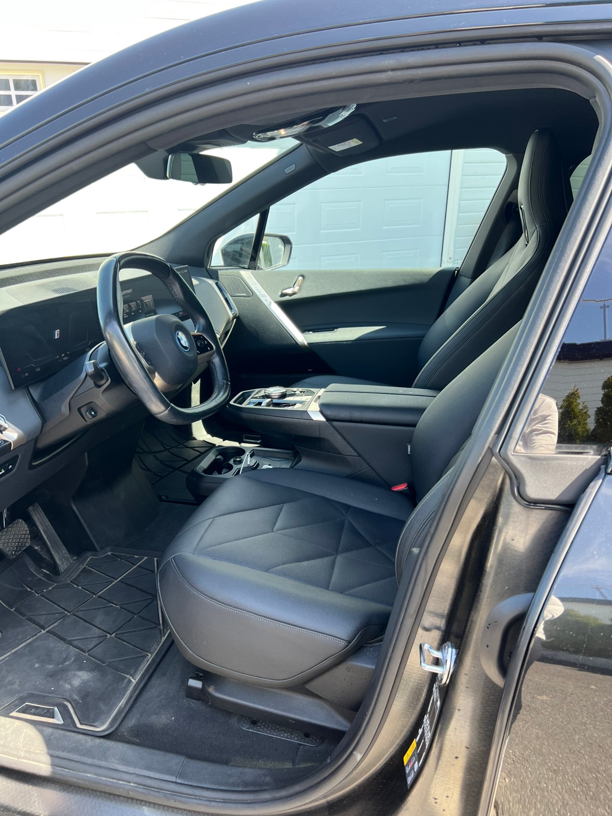 BMW iX xDrive40, 326hk, 2023