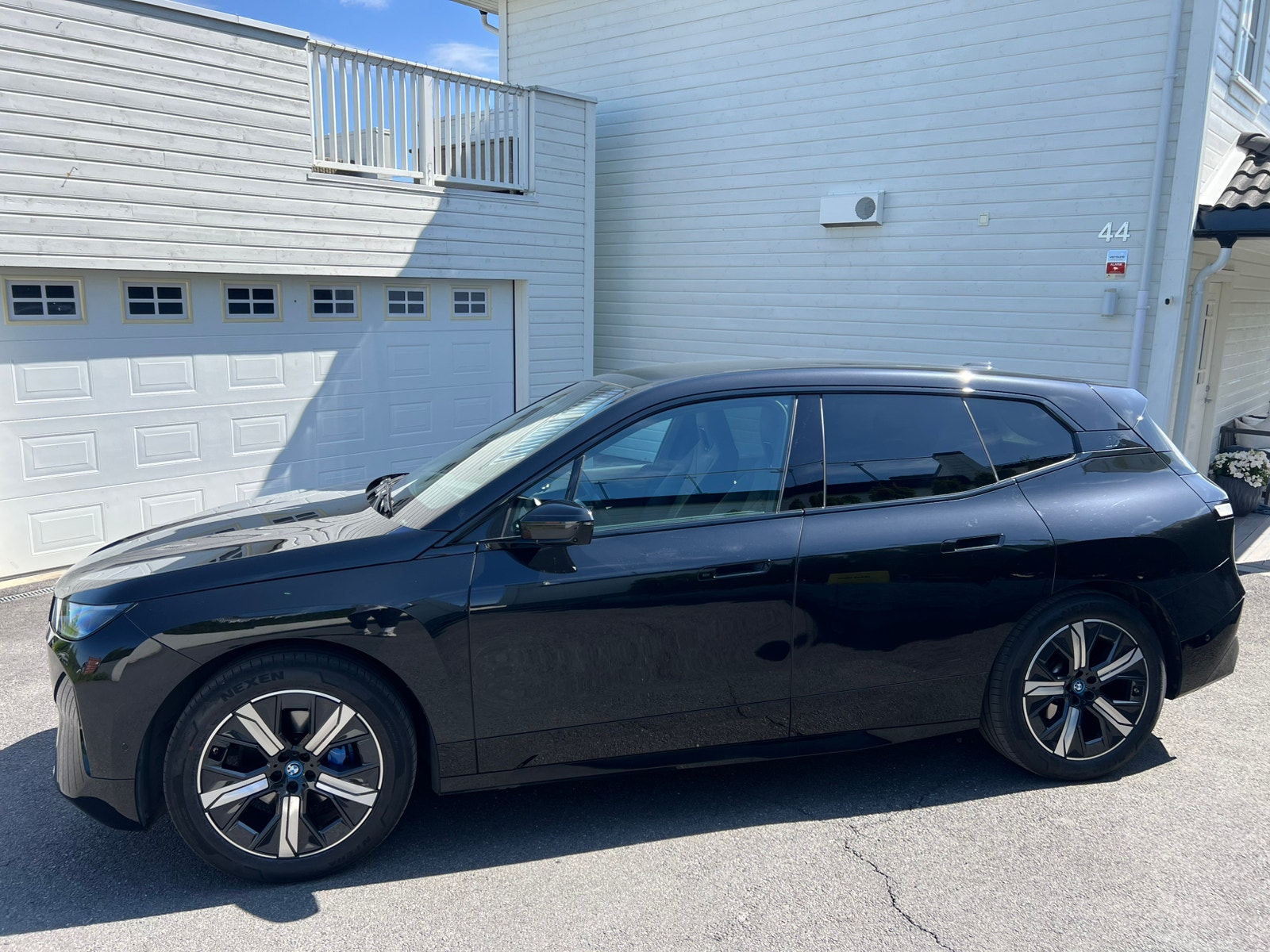 BMW iX xDrive40, 326hk, 2023