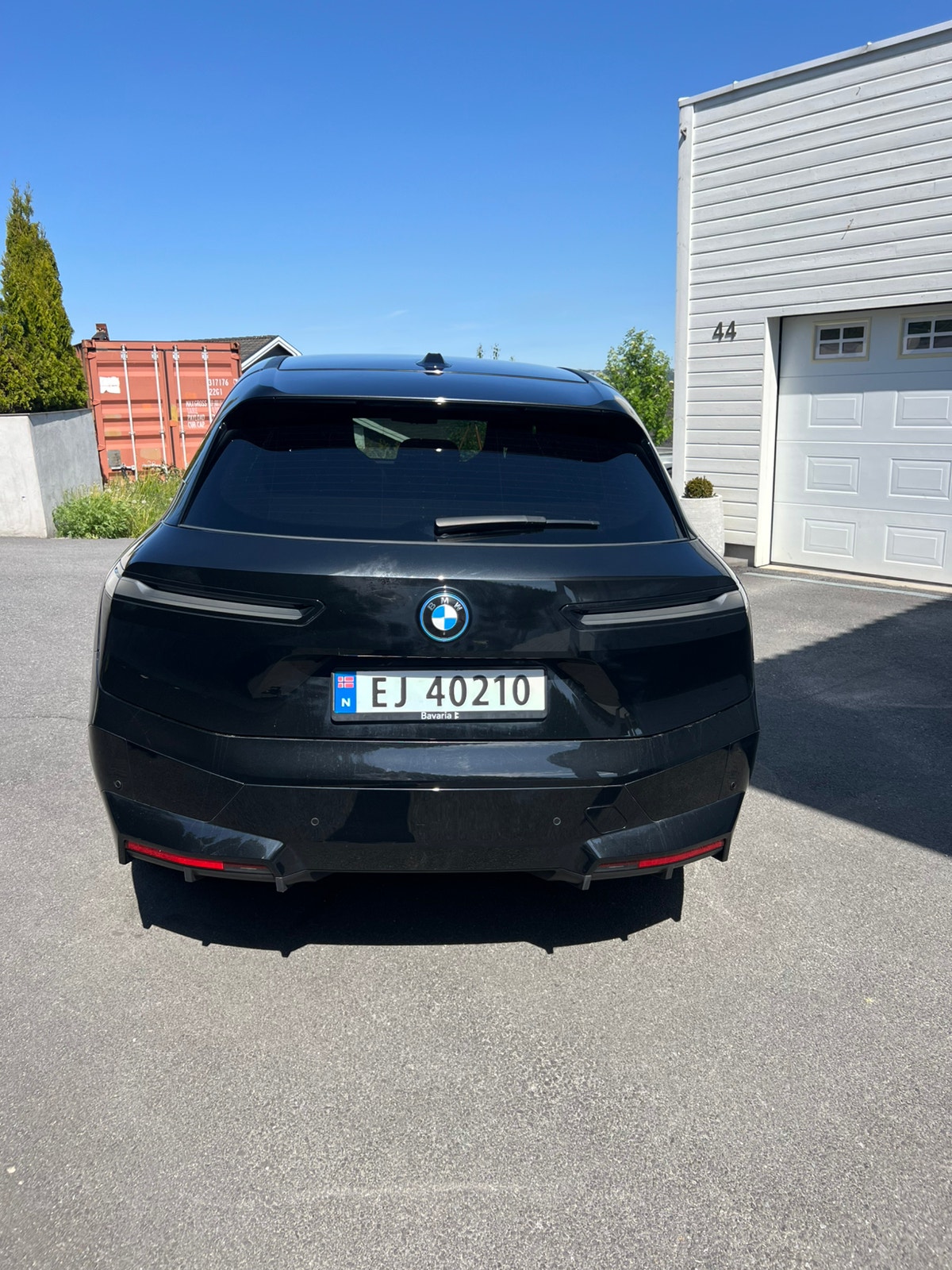 BMW iX xDrive40, 326hk, 2023