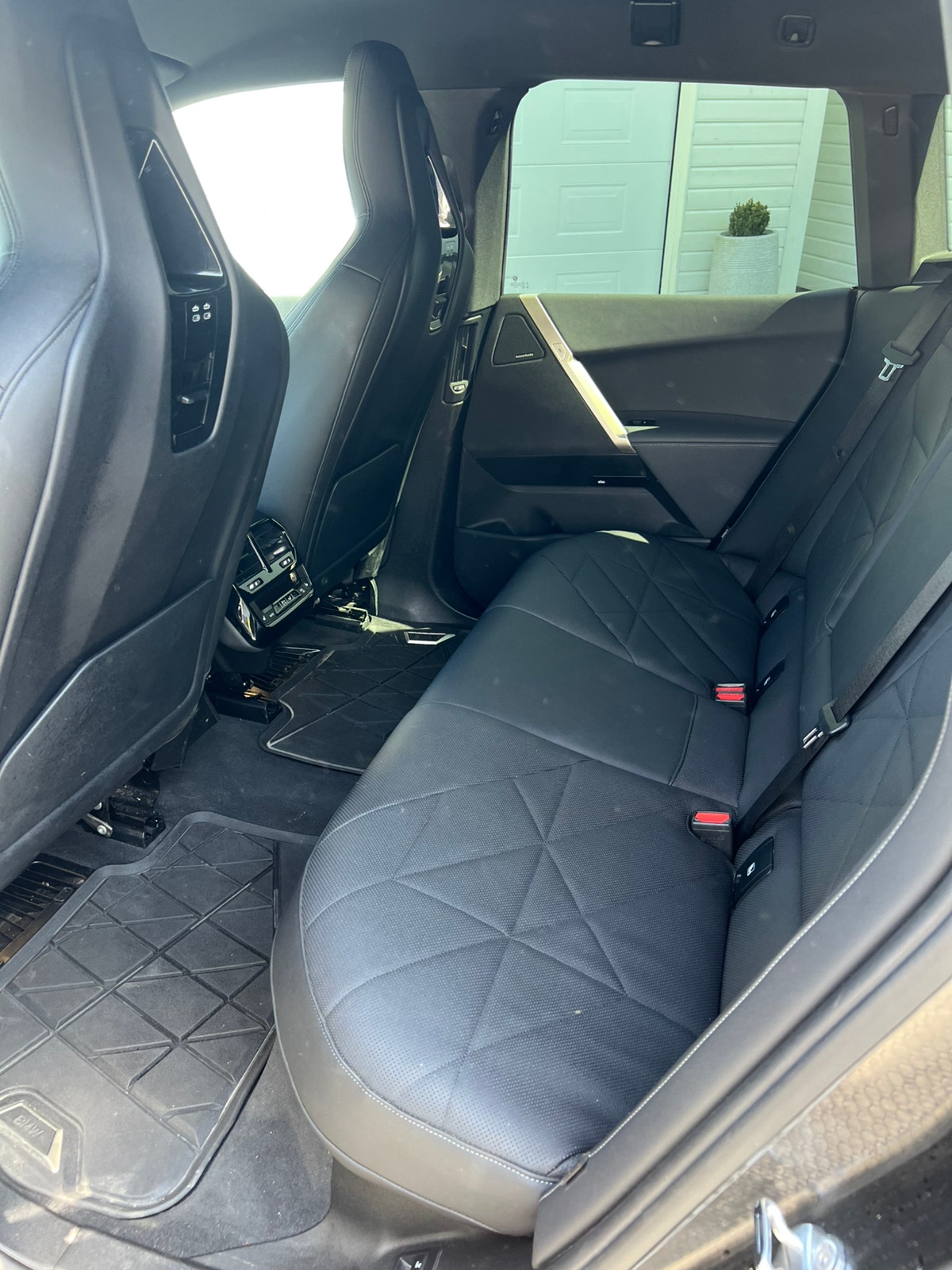 BMW iX xDrive40, 326hk, 2023