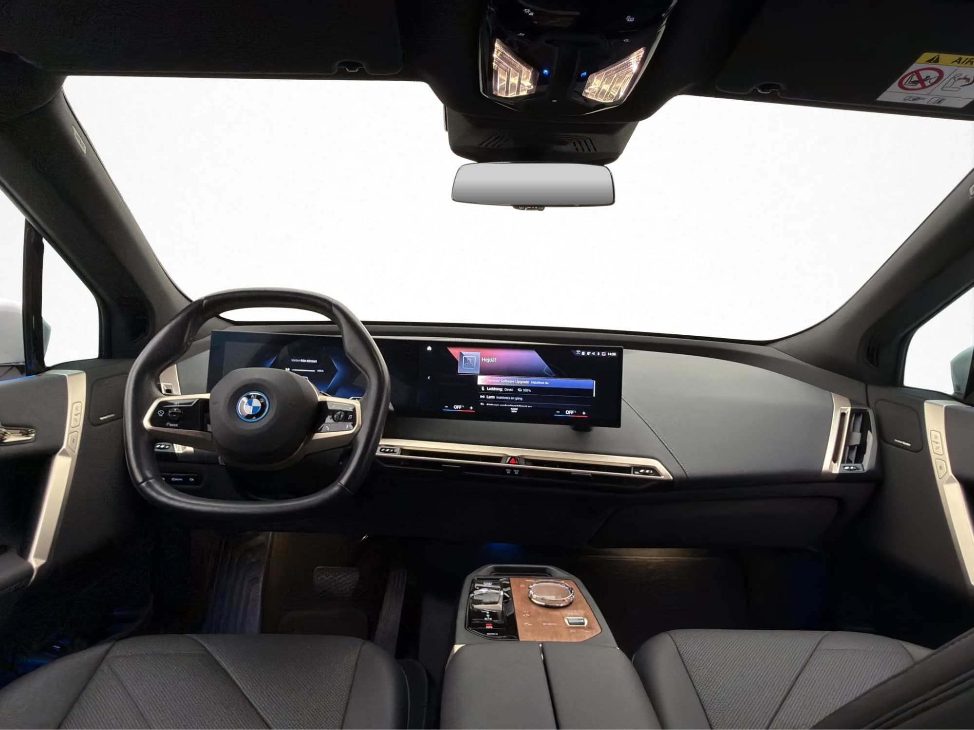BMW iX xDrive40, 326ps, 2022