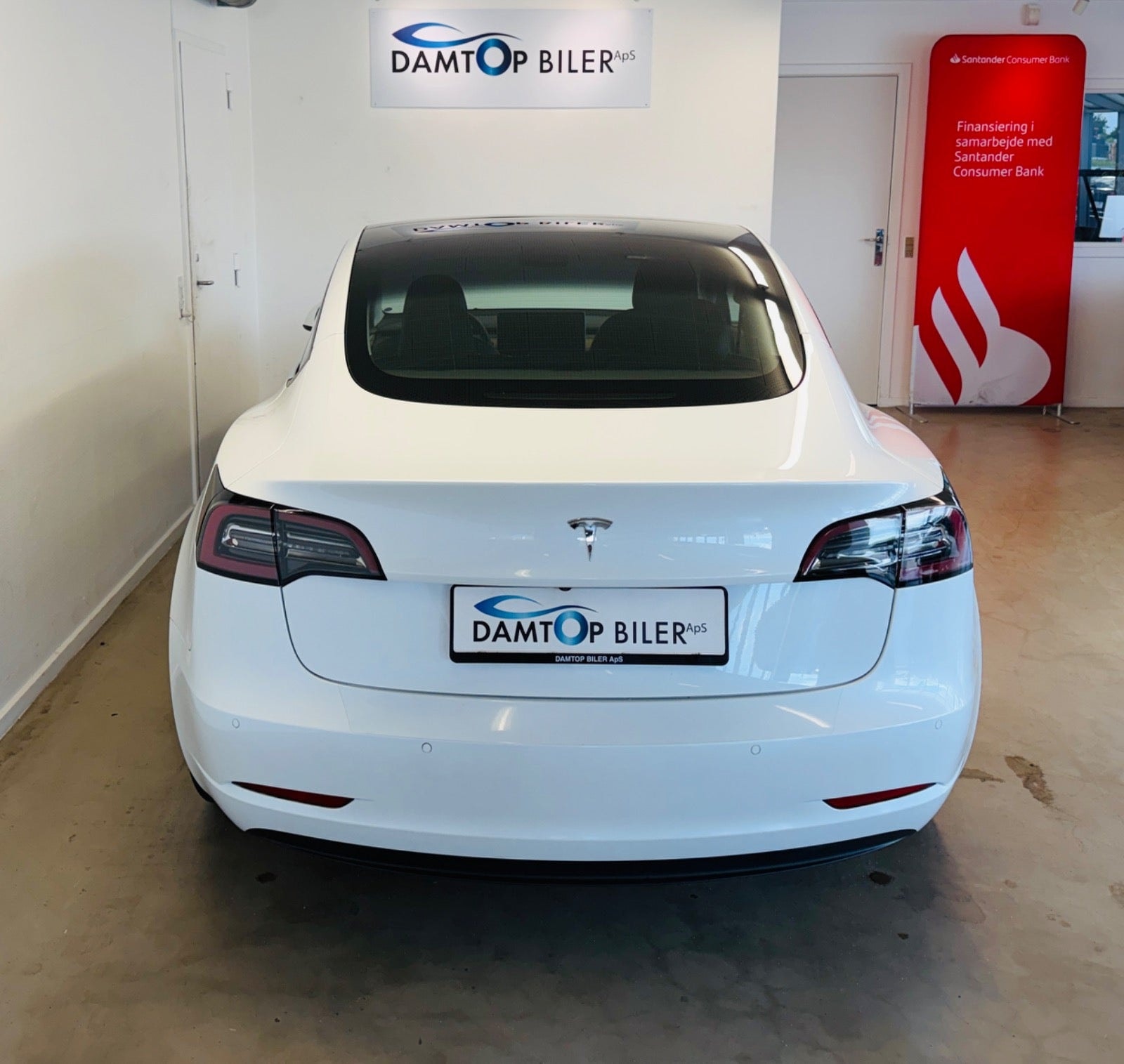 Tesla Model 3 Standard Range Plus, 325ps, 2021