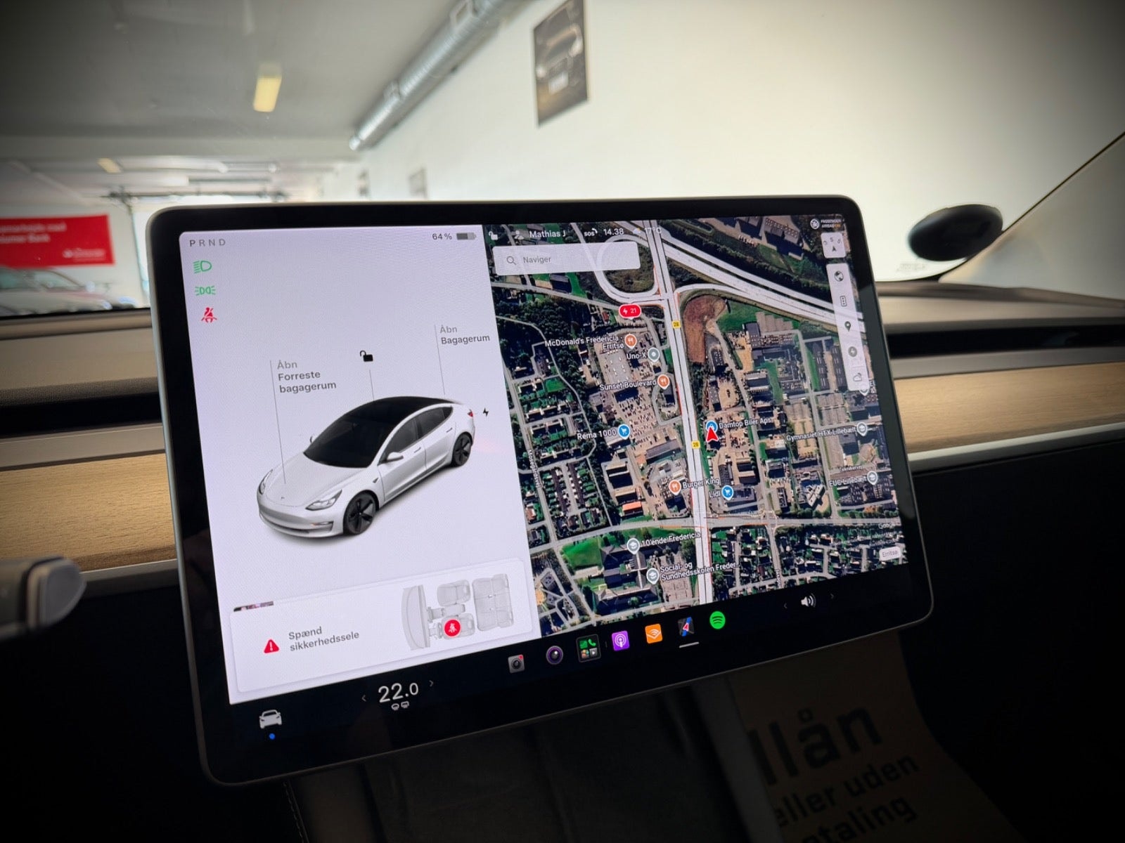 Tesla Model 3 Standard Range Plus, 325ps, 2021