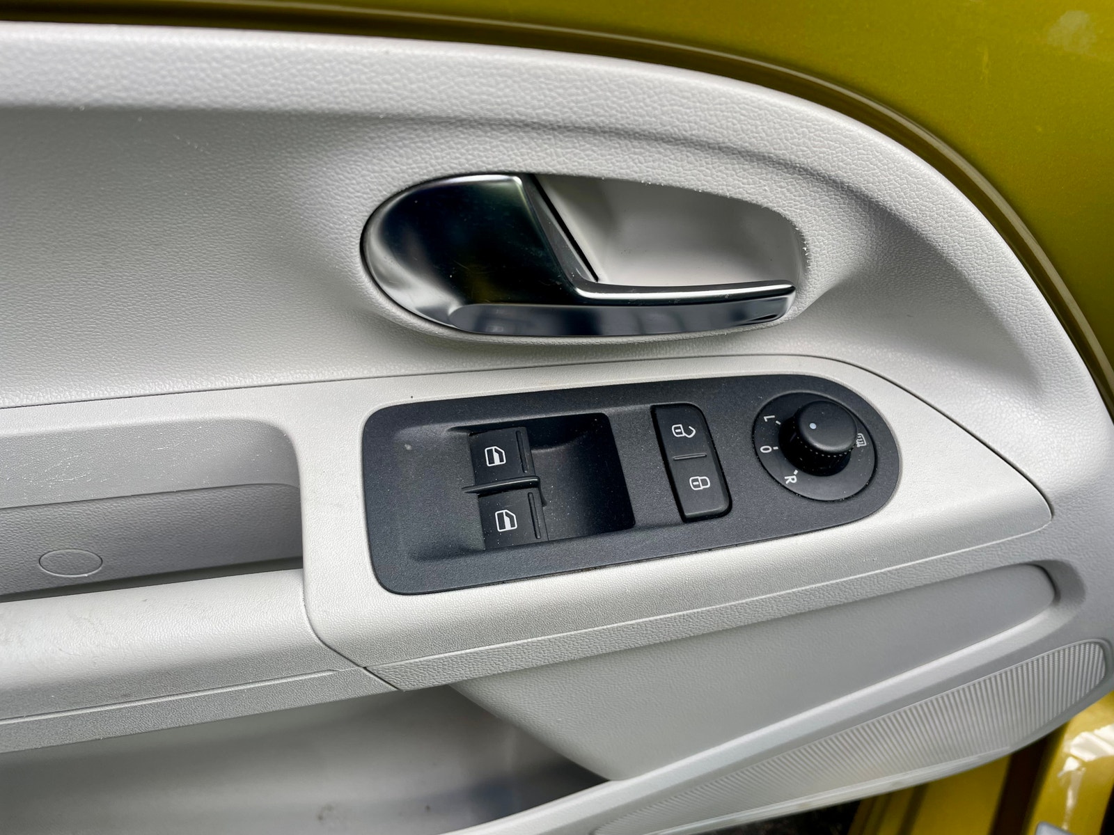 Volkswagen e-up!, 82ps, 2017