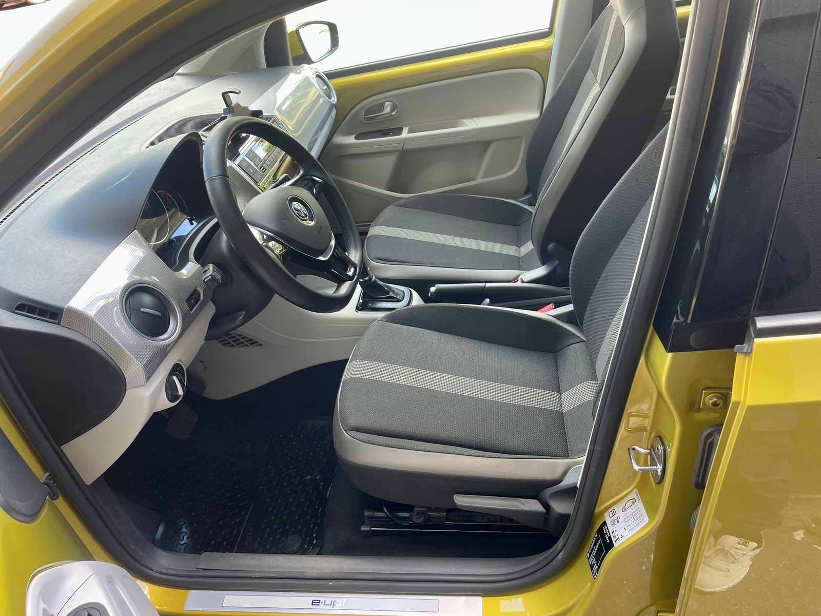 Volkswagen e-up!, 82ps, 2017