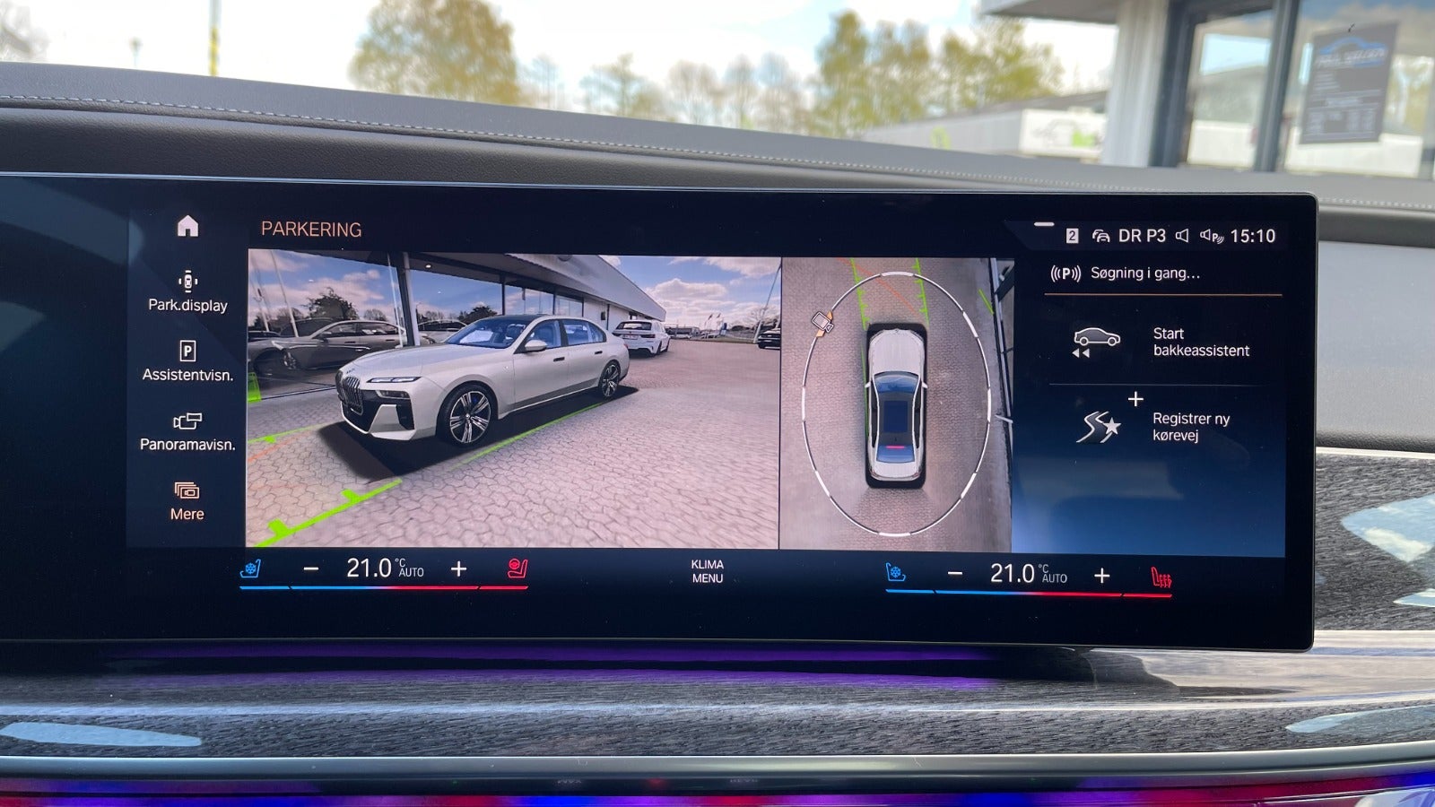 BMW i7 xDrive60, 544ps, 2023