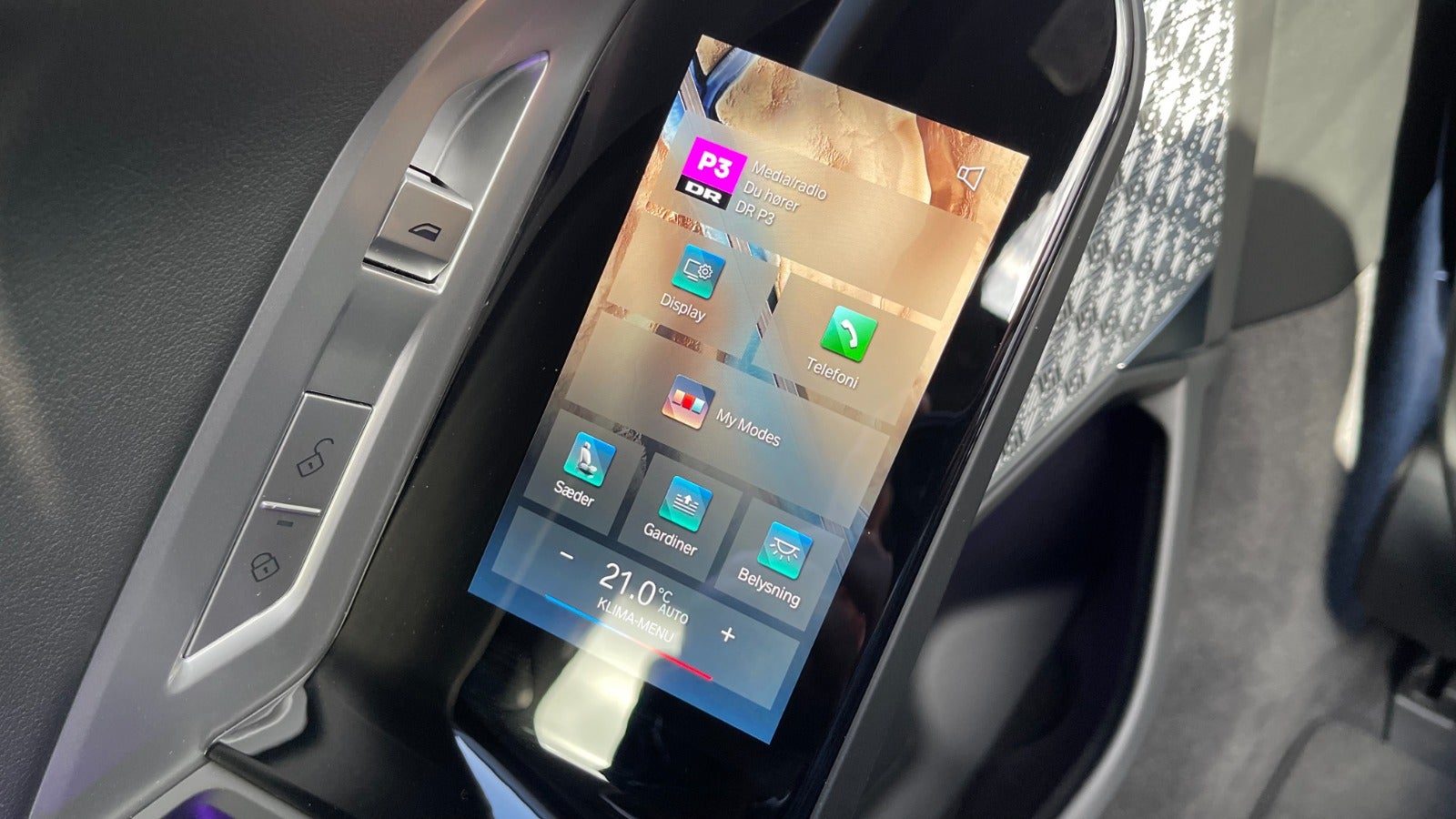 BMW i7 xDrive60, 544ps, 2023